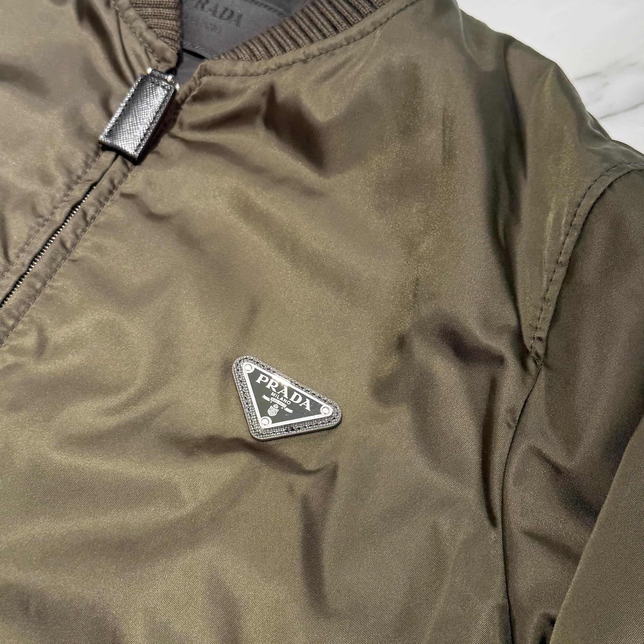 PRADA Re Nylon Triangle Logo Plate Bomber Jacket SGA038 R232 1WQ8 Size 44 プラダ リナイロン トライアングルロゴ プレート ボンバージャケット サイズ44
