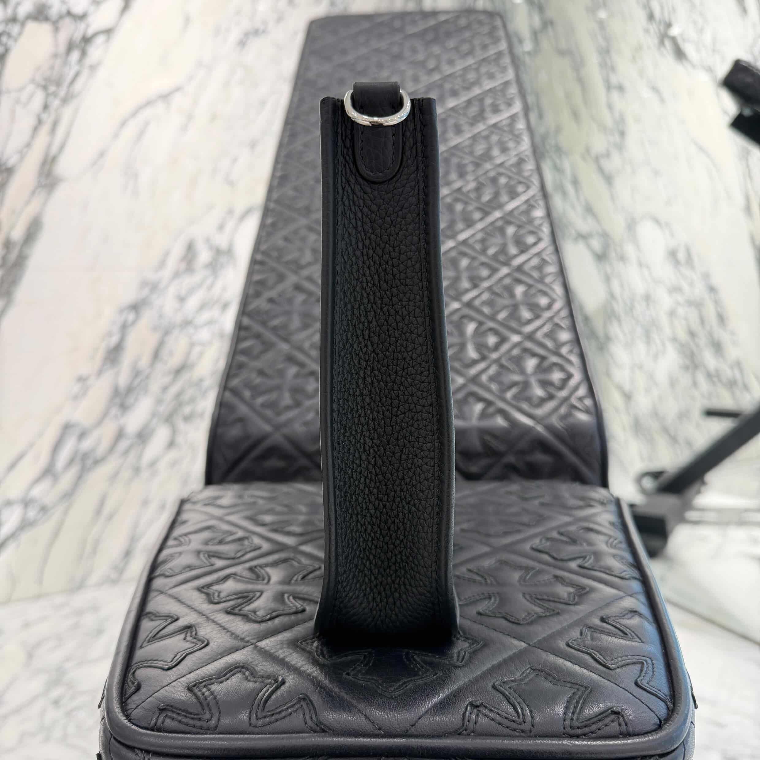 HERMES Evelyn Amazon TPM " NOIR " K刻印 エルメス エブリン アマゾン TPM "ノワール" レザーショルダーバッグ K刻印