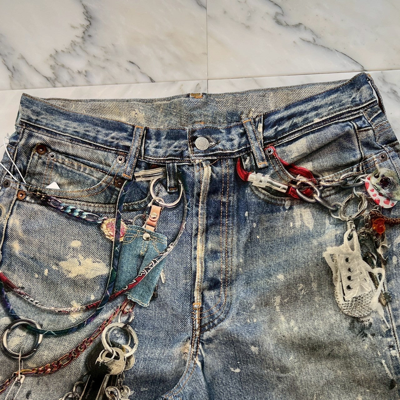Acne Studios チェーン装飾デニムパンツ デニム チェーンプリント Acne Studios風 M - メルカリ