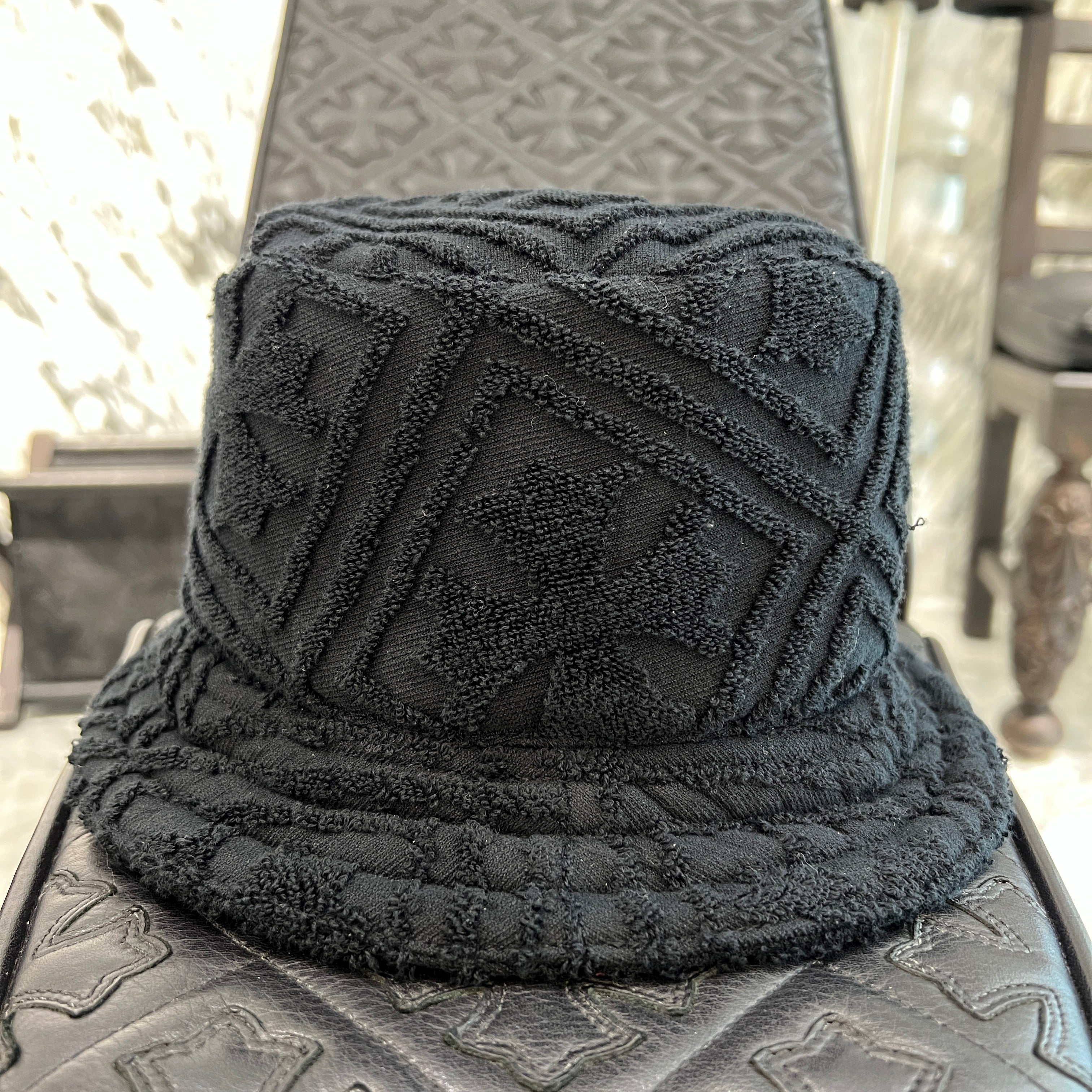 CHROME HEARTS 1 Cross Leather Patch Cotton Bucket Hat Size S