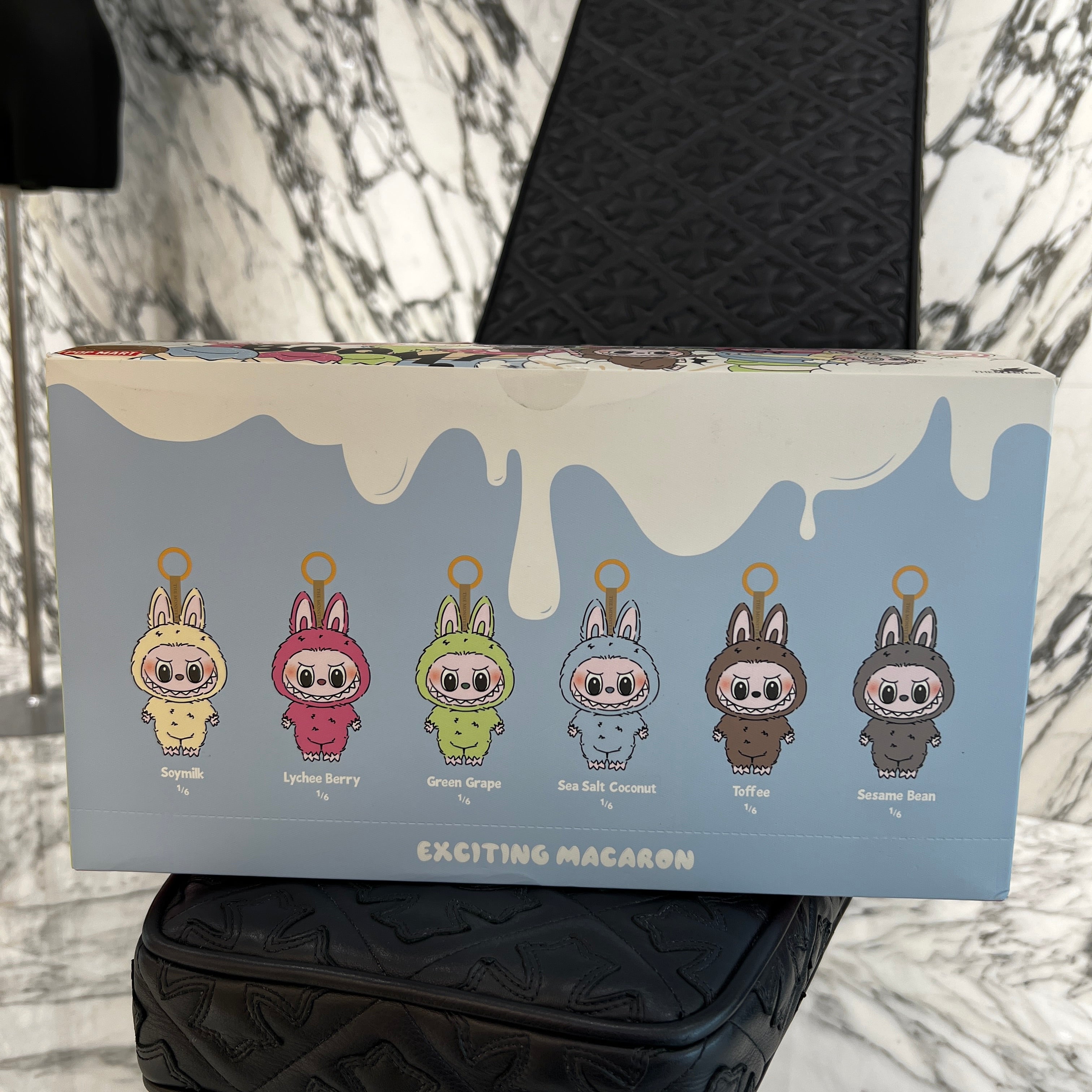 POP MART The Monsters EXCITING MACARON LABUBU ポップマート ザ・モンスターズ エキサイティング マカロン ラブブ ストラップ