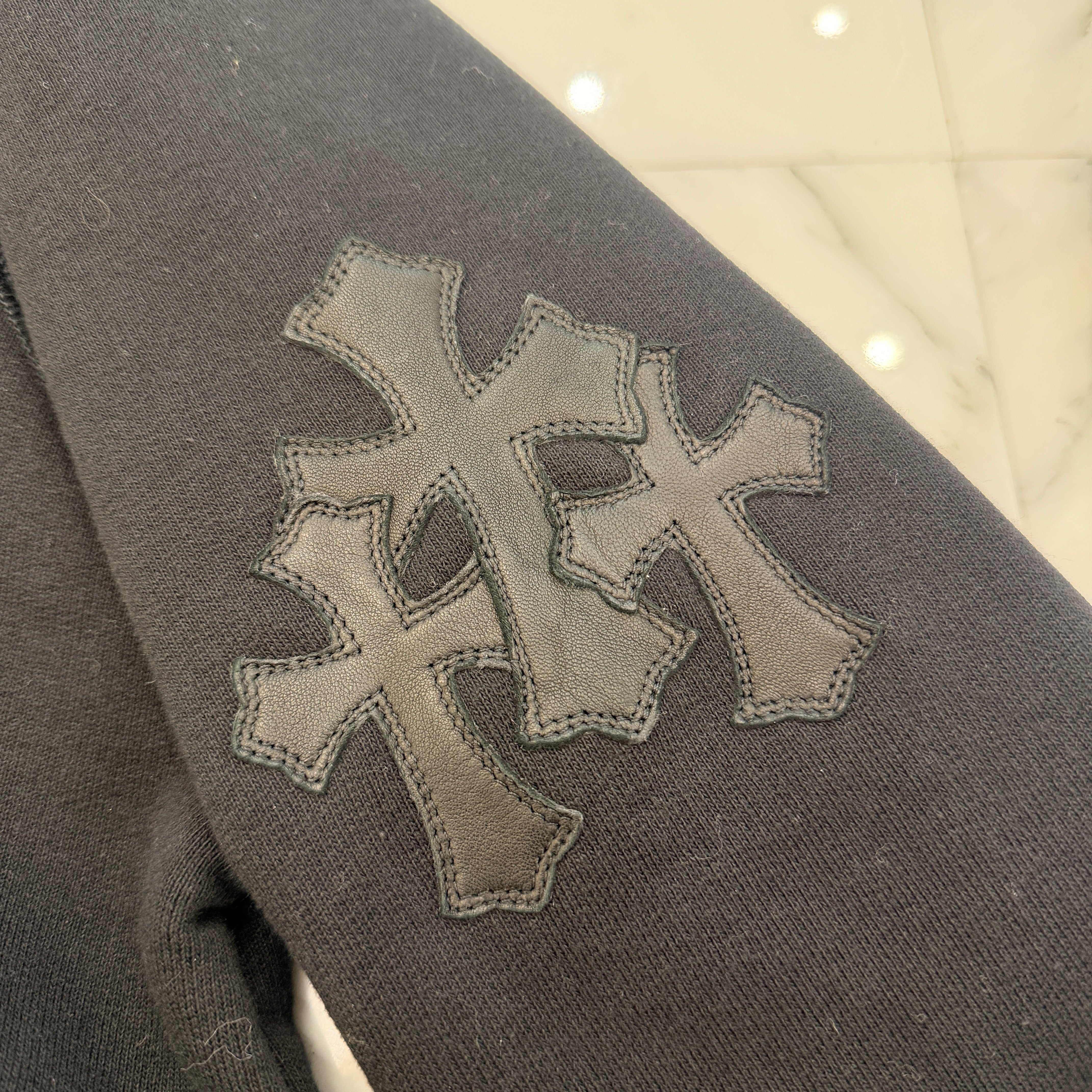 CHROME HEARTS Y NOT Cemetery Cross Leather Patch Pullover Hoodie Size L クロムハーツ ワイノット セメタリークロス レザーパッチ プルオーバーフーディー サイズL