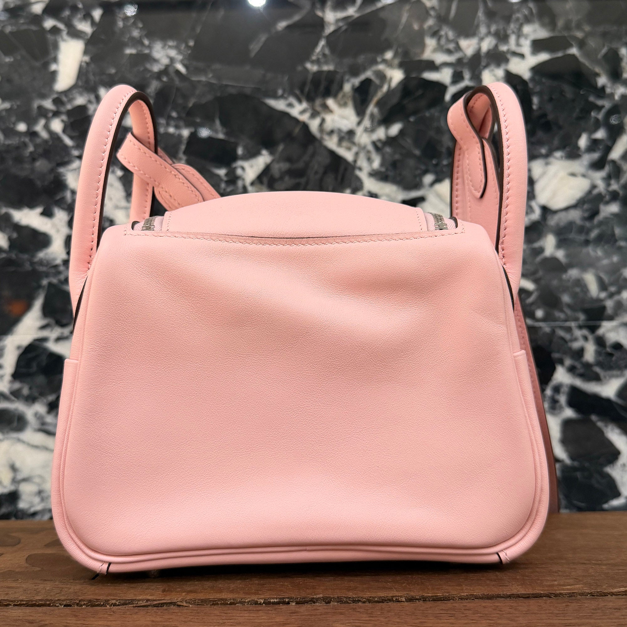 HERMES Lindy Mini "Rose Sakura" B刻印 エルメス リンディミニ "ローズサクラ" レザーショルダーバッグ B刻印
