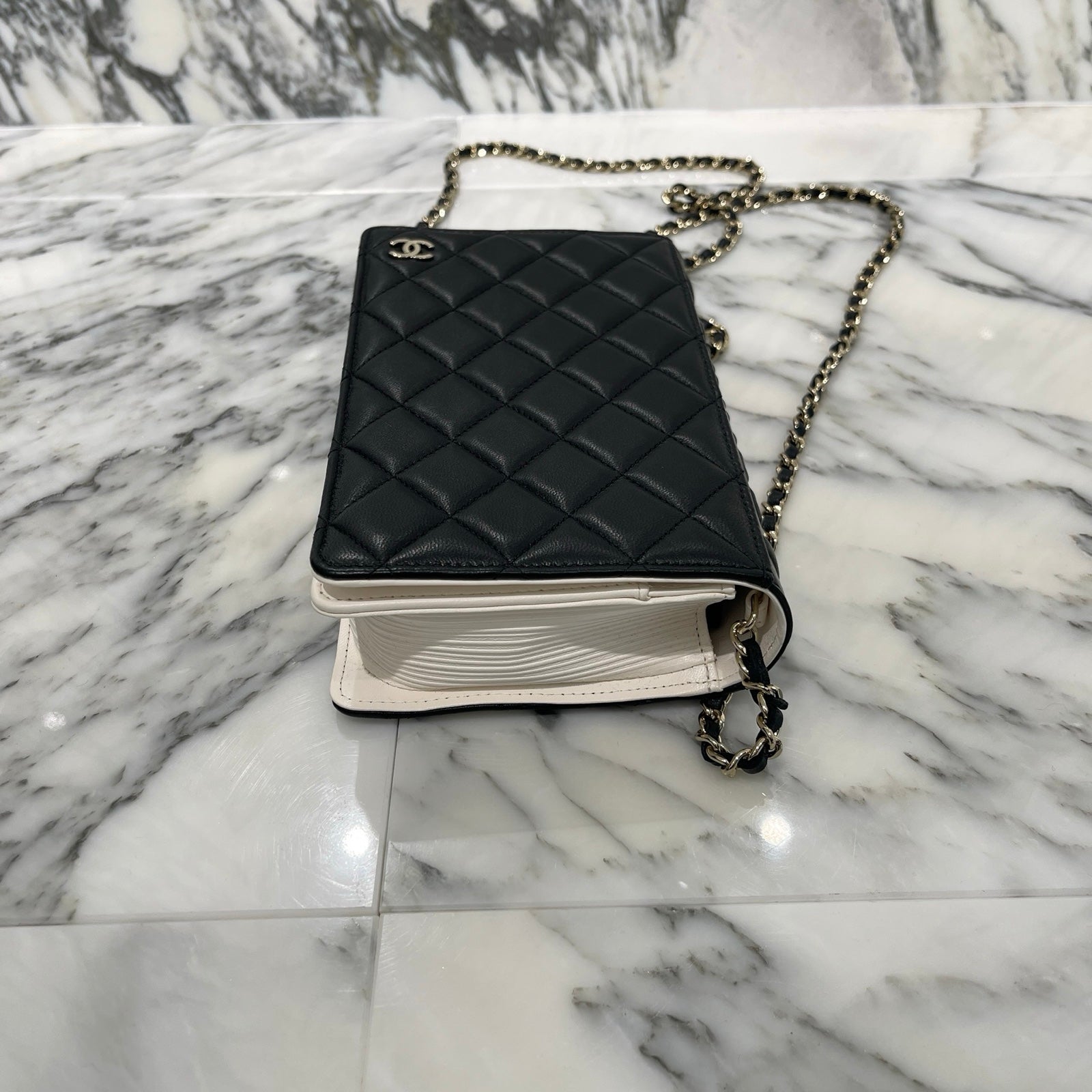CHANEL 2023AW Book Card Holder Chain Quilting Shoulder Bag シャネル ブックカードルホルダー チェーン キルティング ショルダーバッグ