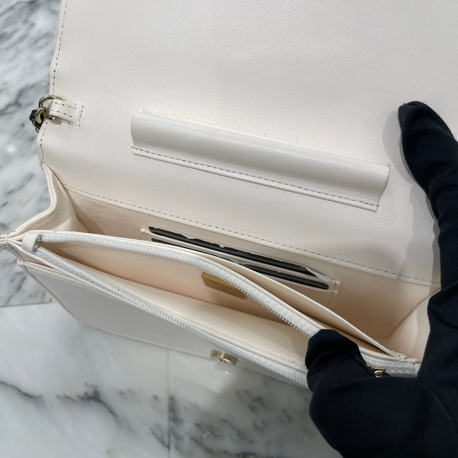 CHANEL 2023AW Book Card Holder Chain Quilting Shoulder Bag シャネル ブックカードルホルダー チェーン キルティング ショルダーバッグ