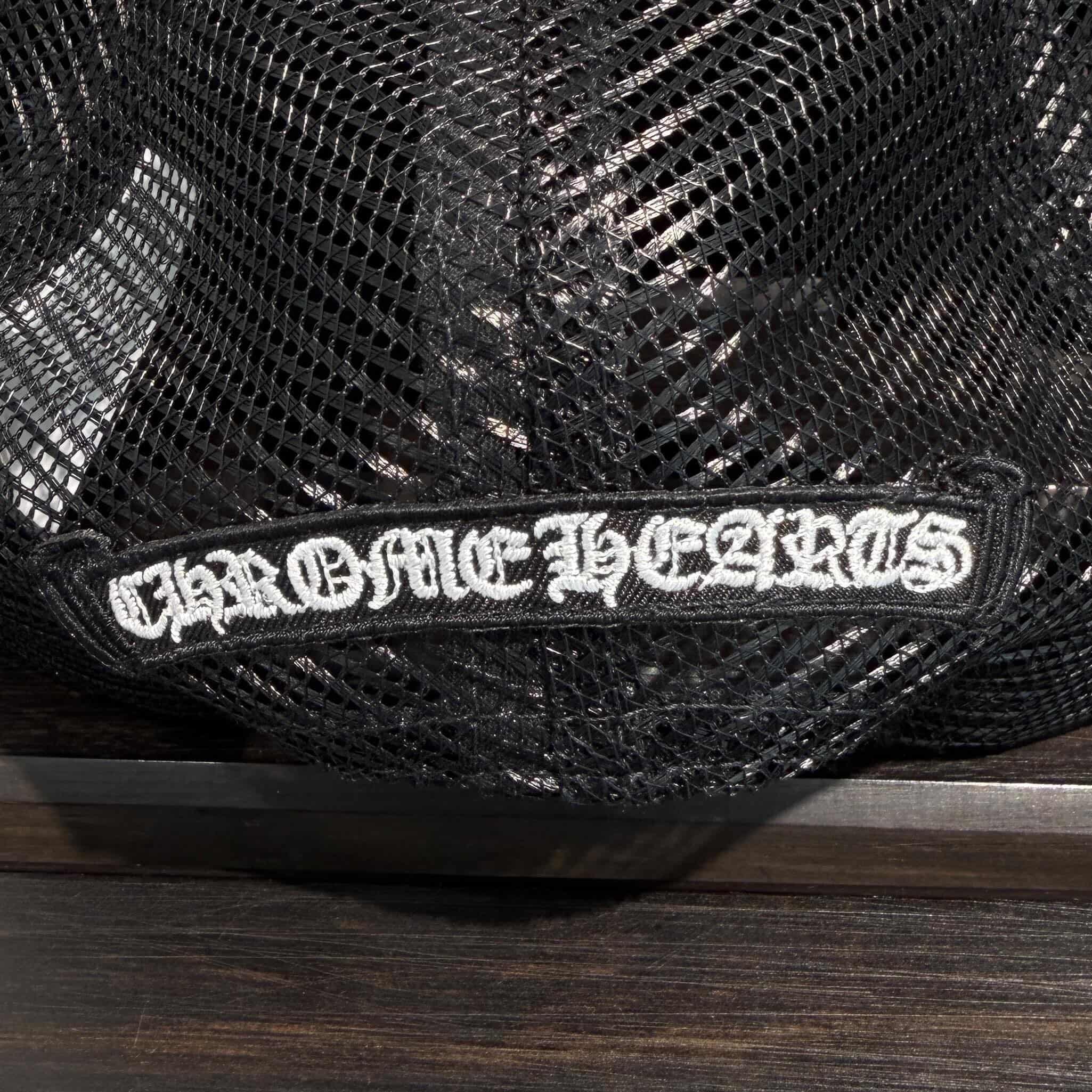 CHROME HEARTS Triple Cross Patch Trucker Cap ONE SIZE (51-61) クロムハーツ トリプルクロスパッチ トラッカーキャップ ONE SIZE (51-61)