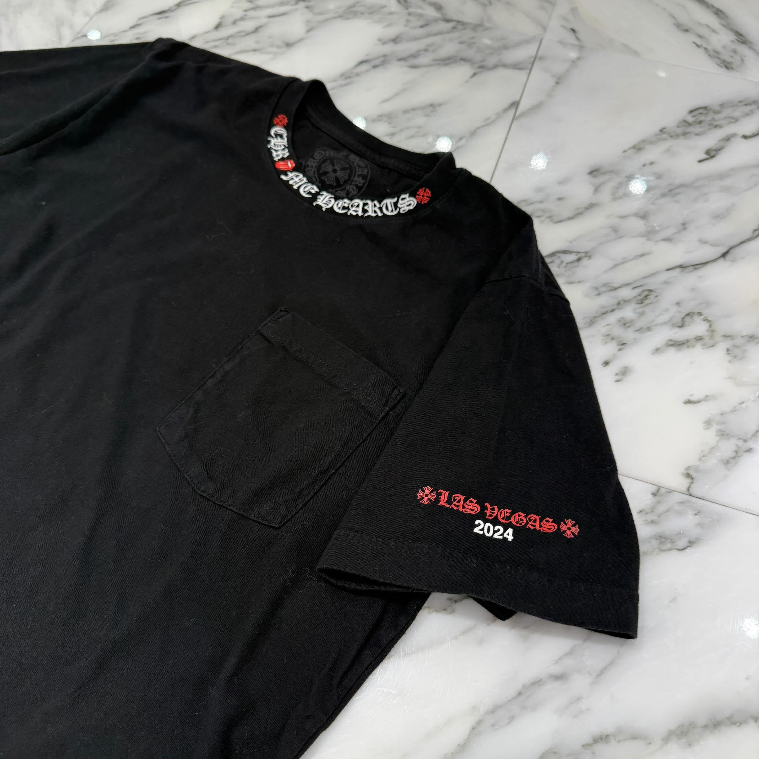 CHROME HEARTS × The Rolling Stones 2024SS Lip Tan Neck Logo Back Scroll Tee Size M クロムハーツ × ローリングストーンズ リップアンドタン ネックロゴ バックスクロール Tシャツ サイズM