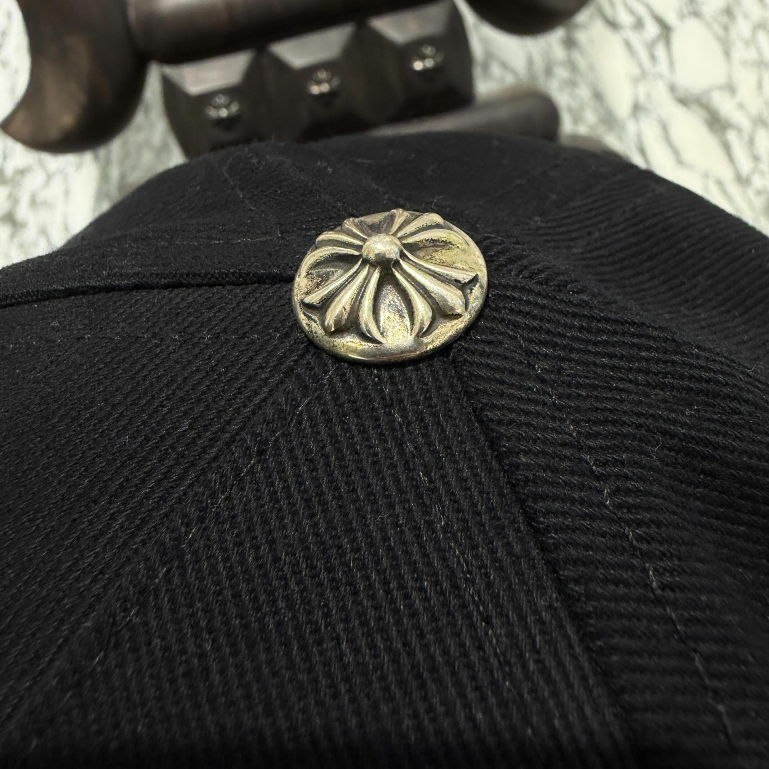 CHROME HEARTS Scroll Label Logo Embroidery Cap Size ONE SIZE (53-60) クロムハーツ スクロールラベルロゴ 刺繍 キャップ サイズONE SIZE (53-60)