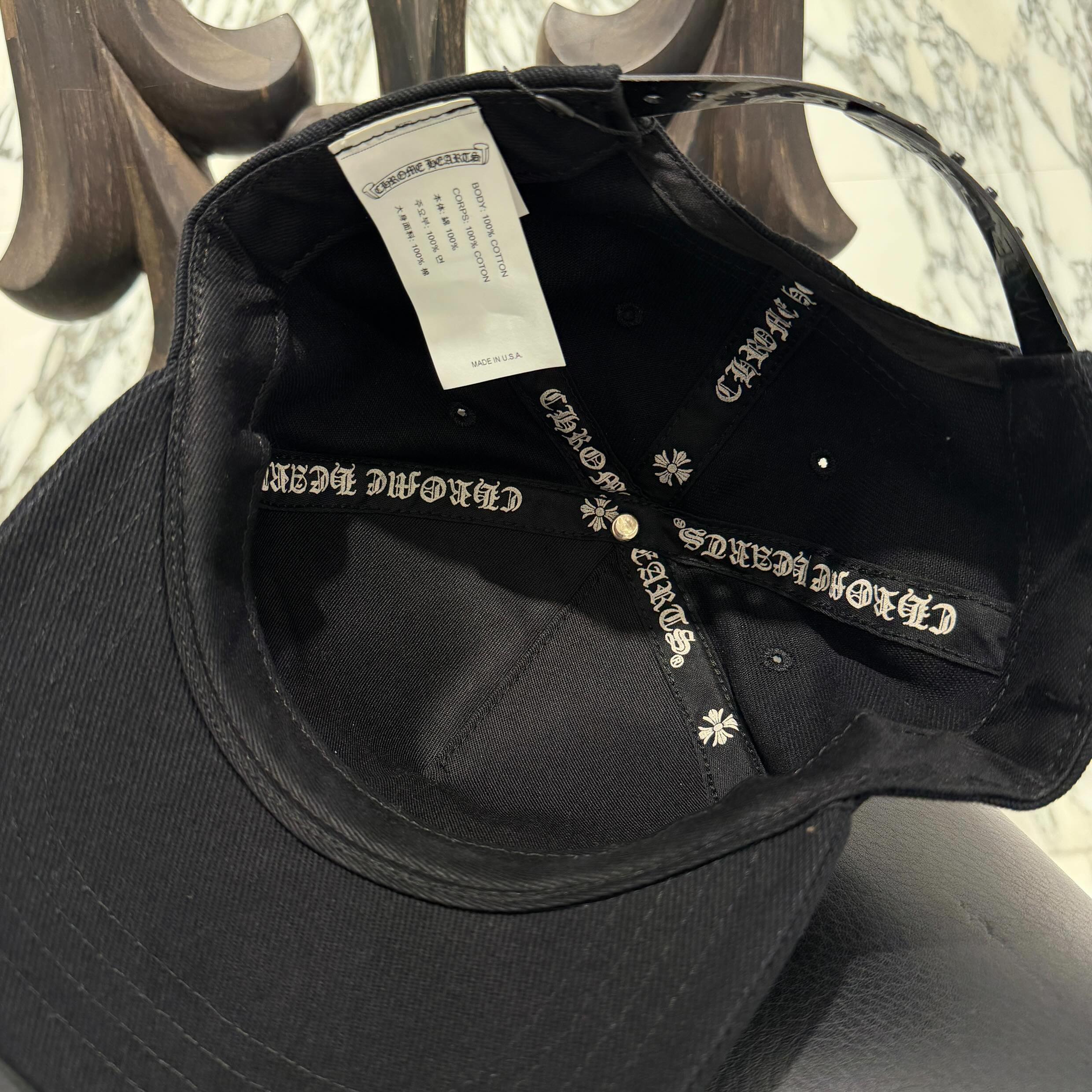 CHROME HEARTS Scroll Label Logo Embroidery Cap Size ONE SIZE (53-60) クロムハーツ スクロールラベルロゴ 刺繍 キャップ サイズONE SIZE (53-60)