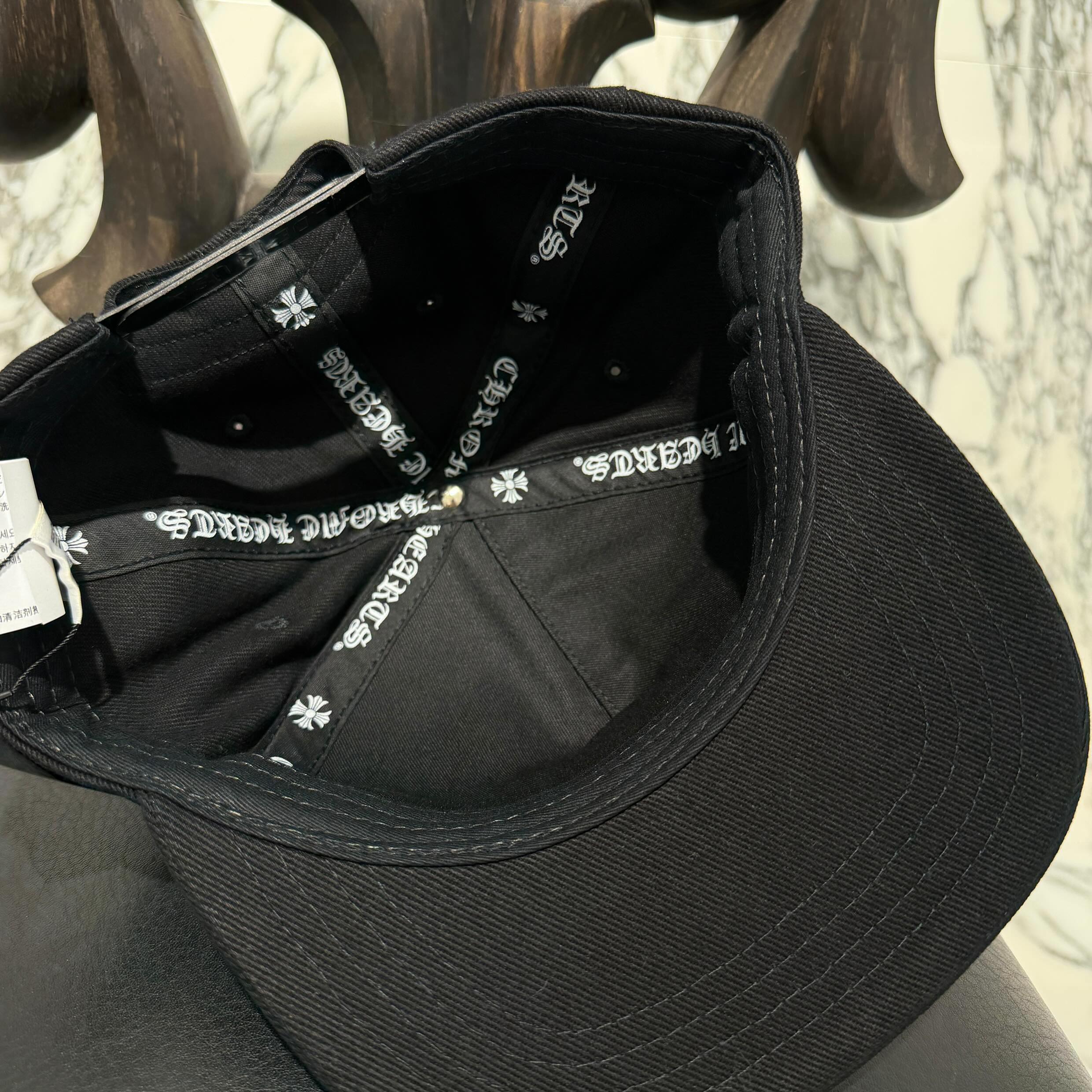 CHROME HEARTS BS Flare Scroll Embroidery Baseball Cap Size ONE SIZE (51-61) クロムハーツ BSフレア スクロール 刺繍 ベースボールキャップ サイズONE SIZE (51-61)