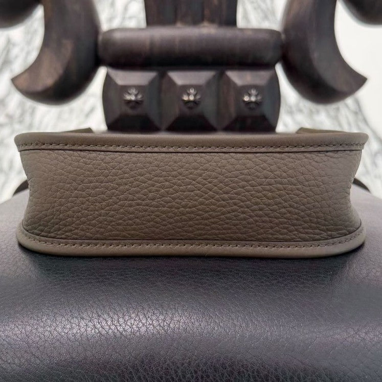 HERMES Evelyn Amazon TPM "Rouge Serie" G刻印 エルメス エブリン アマゾン TPM "ルージュセリエ" レザーショルダーバッグ G刻印