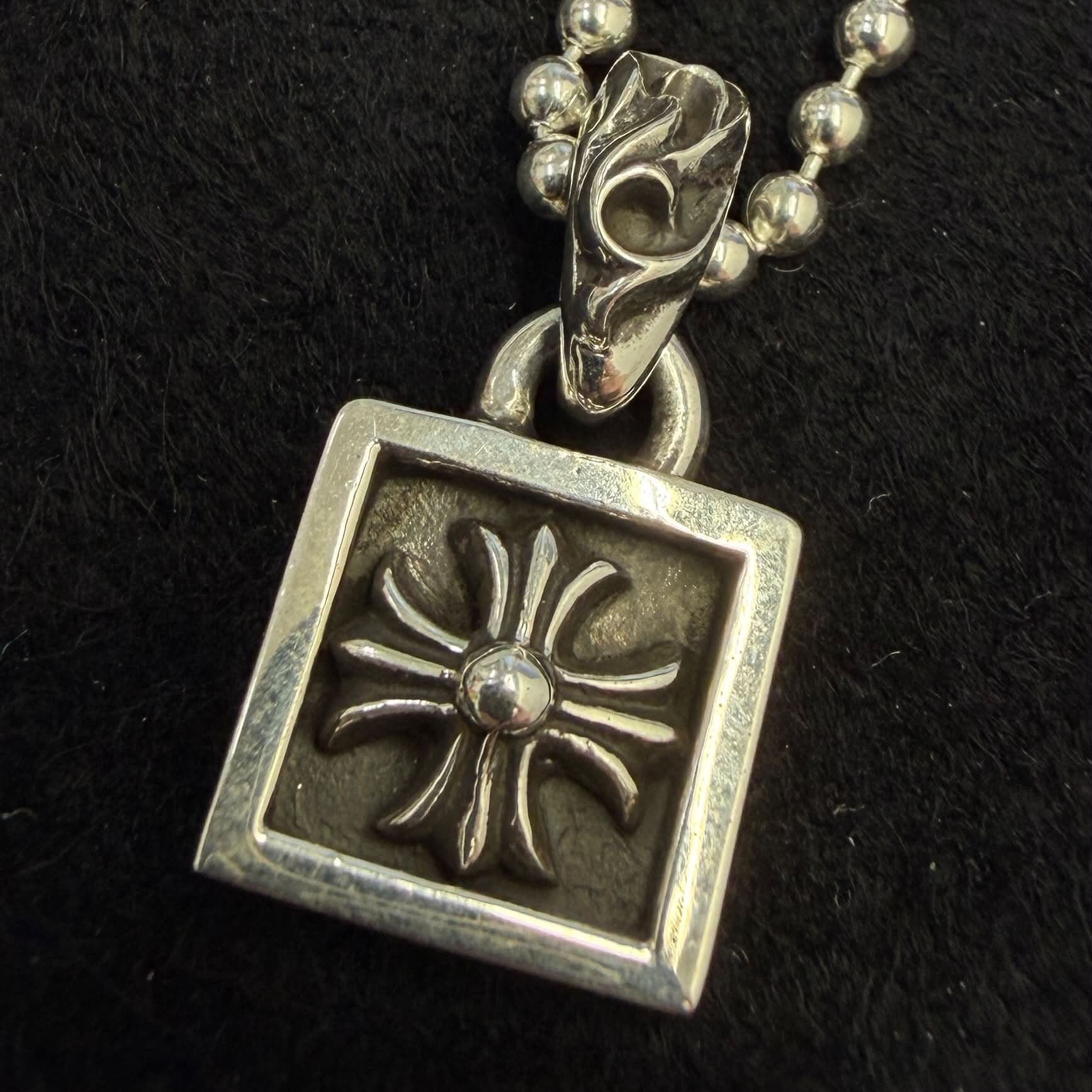 CHROME HEARTS FRAMED CH PLUS Pendent Top ＆ Ball Chain クロムハーツ フレームド CHプラス ペンダントトップ＆ボールチェーン