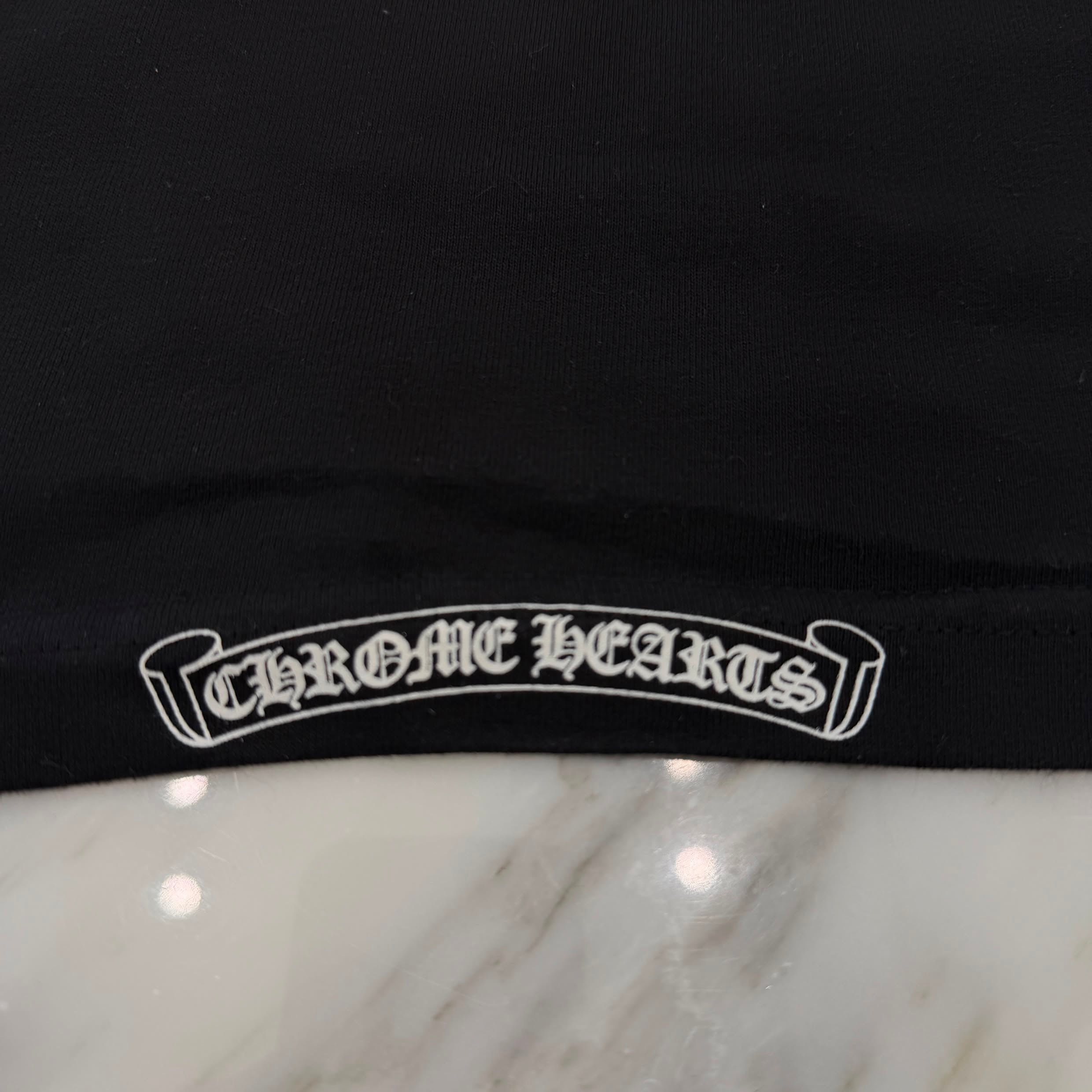 CHROME HEARTS Horseshoe Back Cemetery Cross Print Tee Size L