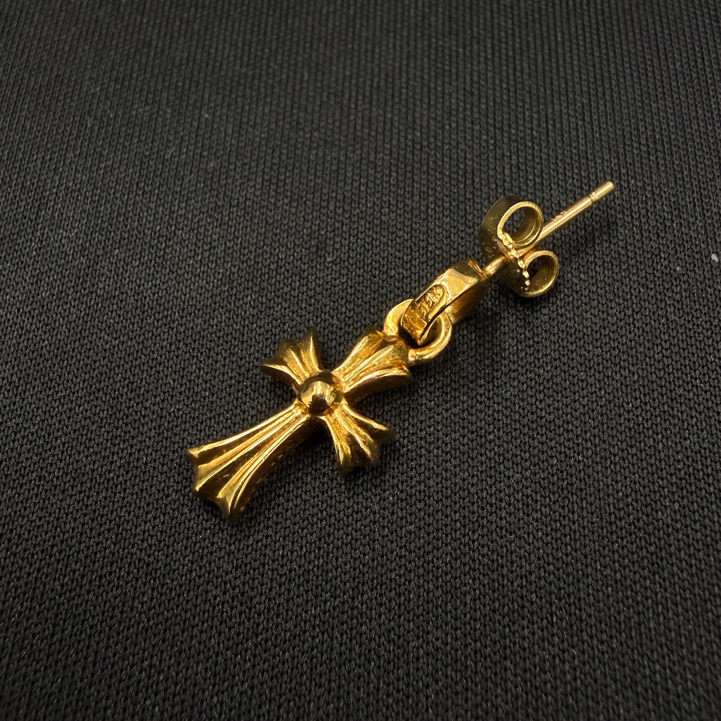 CHROME HEARTS 22K BABY FAT CROSS Earring Pave Diamond クロムハーツ 22K ベイビーファットクロス ピアス パヴェダイヤモンド