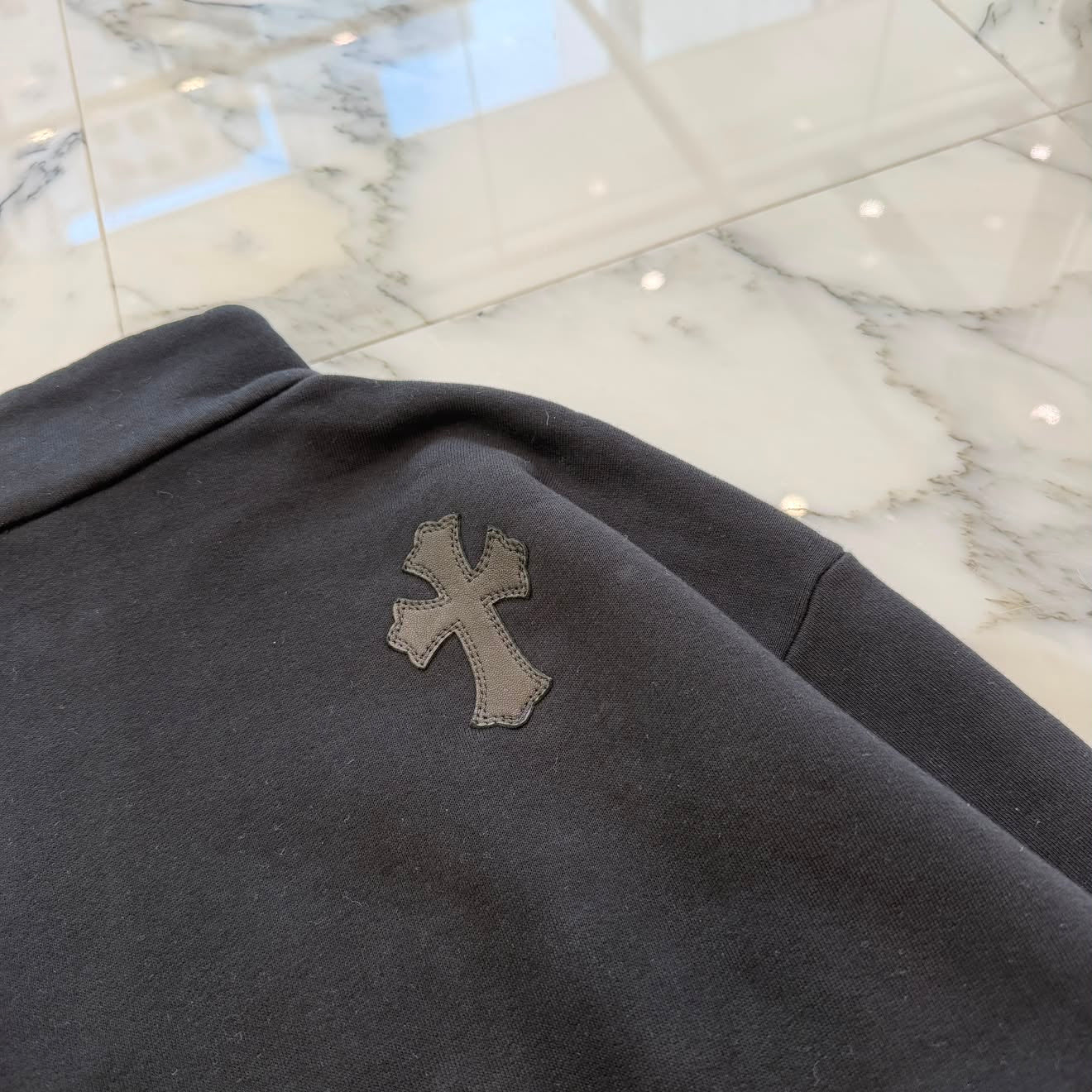 CHROME HEARTS Y NOT Multi Leather Cross Patch Half Zip Sweatshirt Size S クロムハーツ ワイノット マルチレザークロスパッチ ハーフジップ スウェットシャツ サイズS