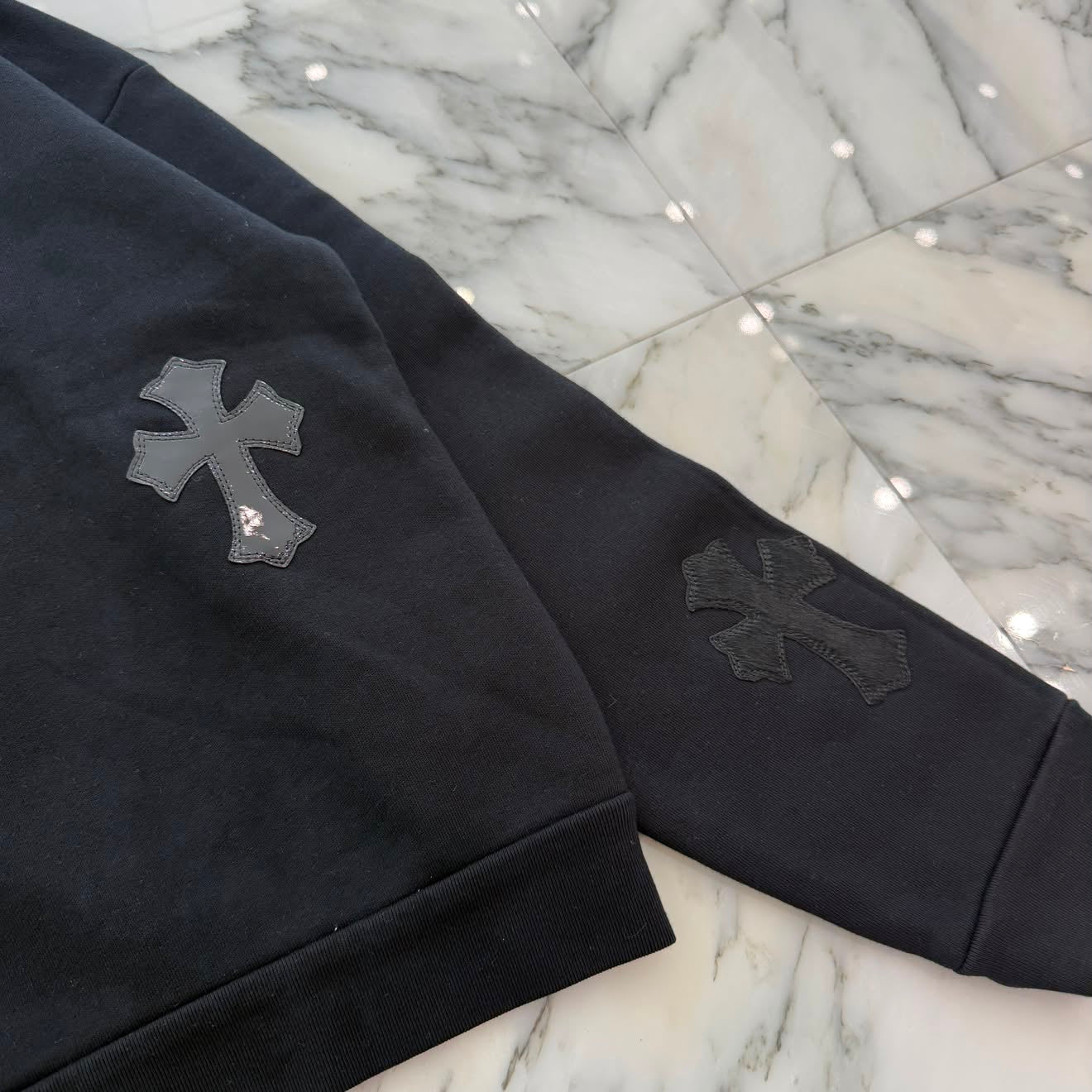 CHROME HEARTS Y NOT Multi Leather Cross Patch Half Zip Sweatshirt Size S クロムハーツ ワイノット マルチレザークロスパッチ ハーフジップ スウェットシャツ サイズS