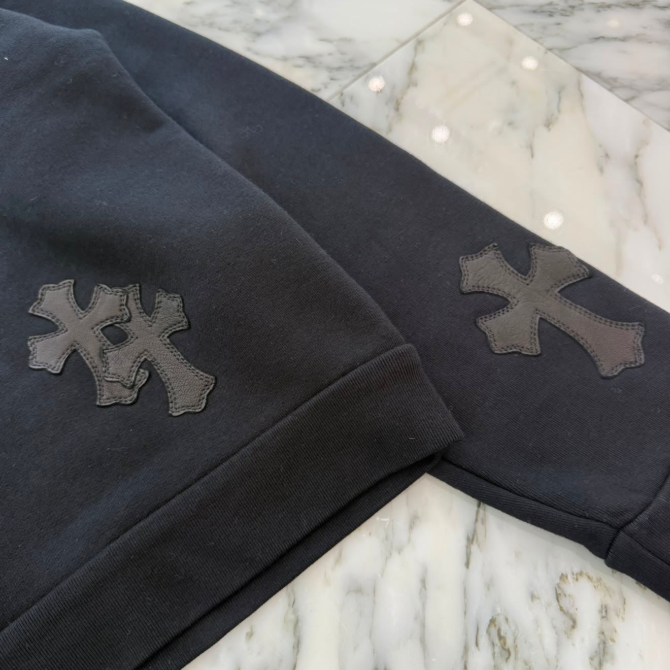 CHROME HEARTS Y NOT Multi Leather Cross Patch Half Zip Sweatshirt Size S クロムハーツ ワイノット マルチレザークロスパッチ ハーフジップ スウェットシャツ サイズS