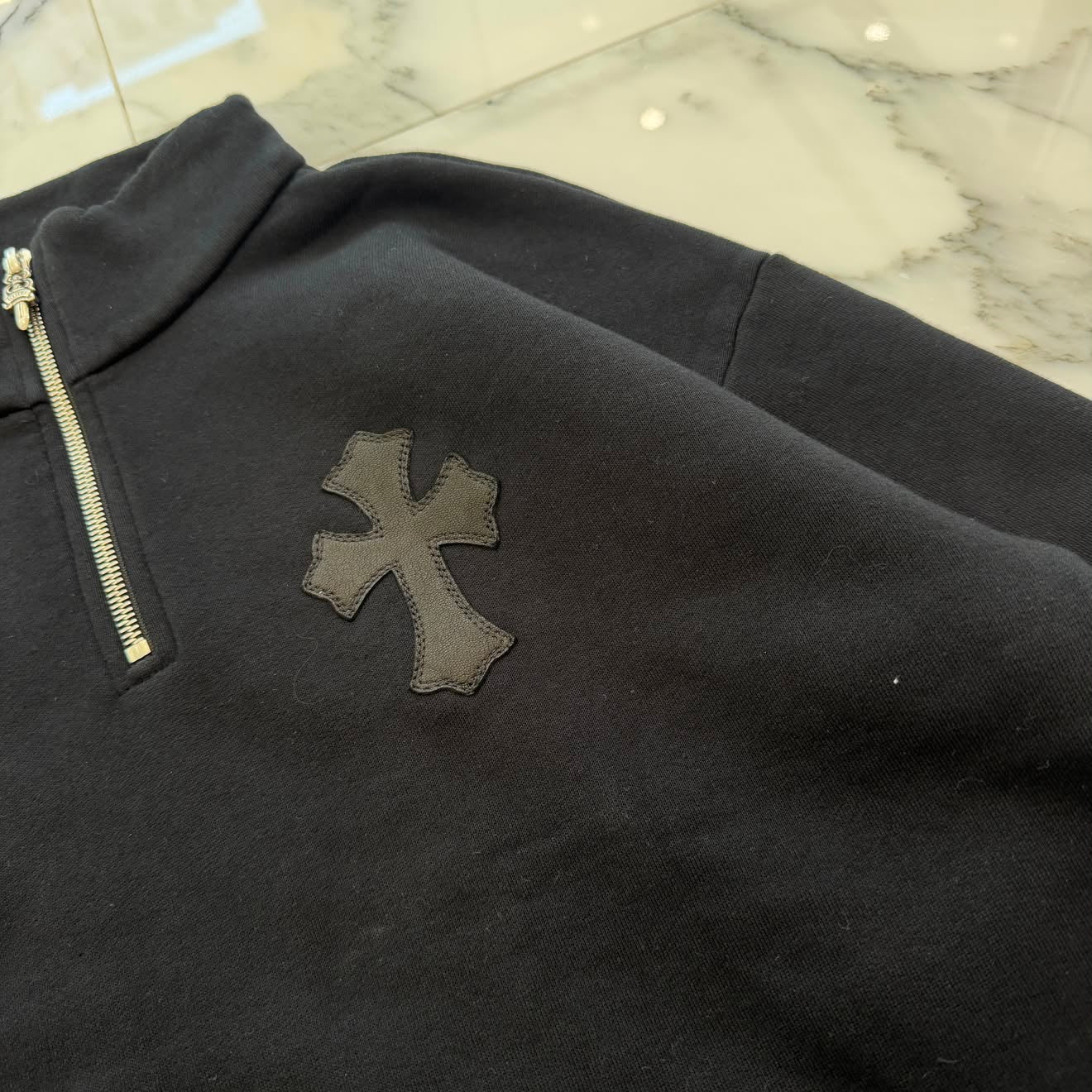 CHROME HEARTS Y NOT Multi Leather Cross Patch Half Zip Sweatshirt Size S クロムハーツ ワイノット マルチレザークロスパッチ ハーフジップ スウェットシャツ サイズS