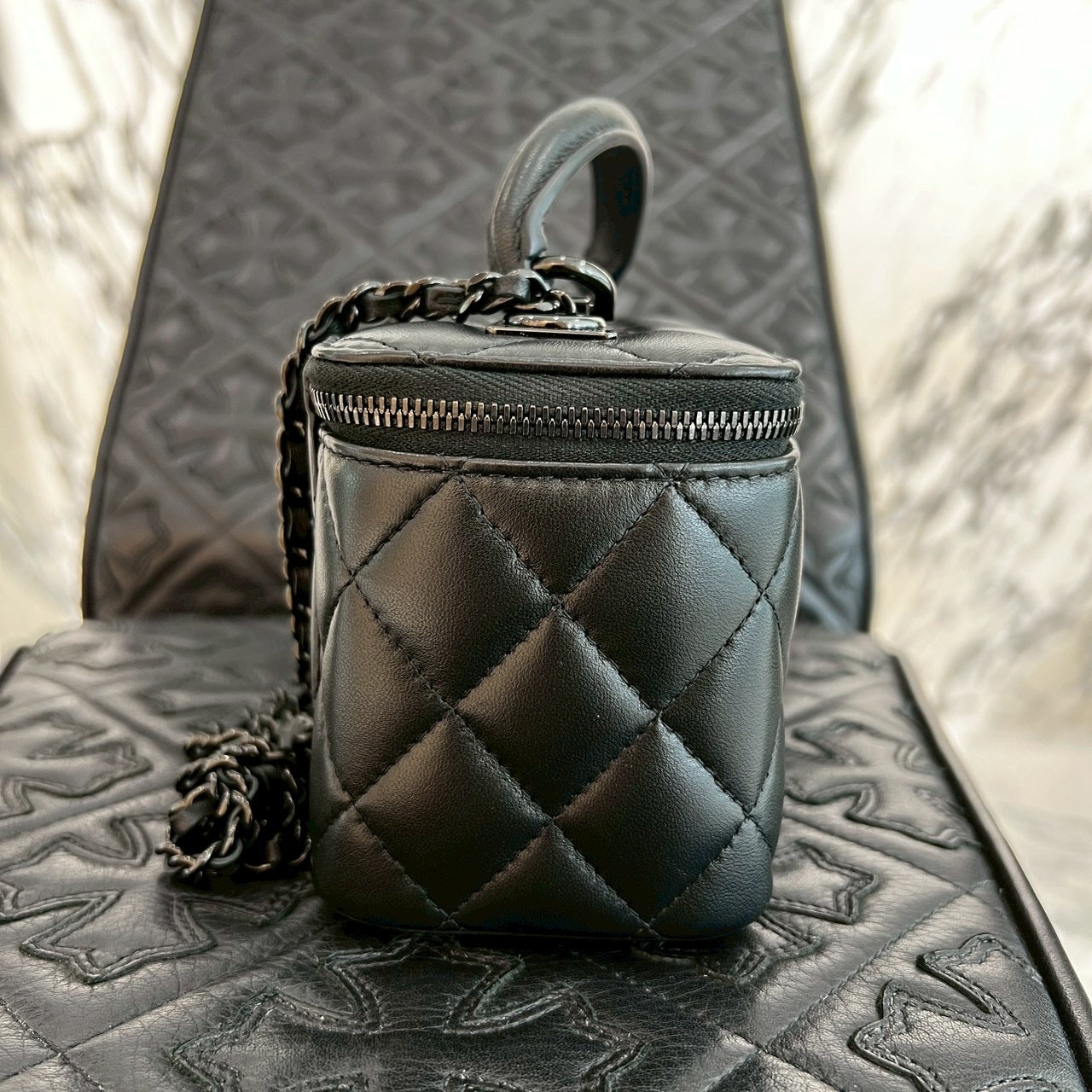 CHANEL Matelasse Vanity Case Shoulder Bag AP2199 シャネル マトラッセ ヴァニティケース ショルダーバッグ