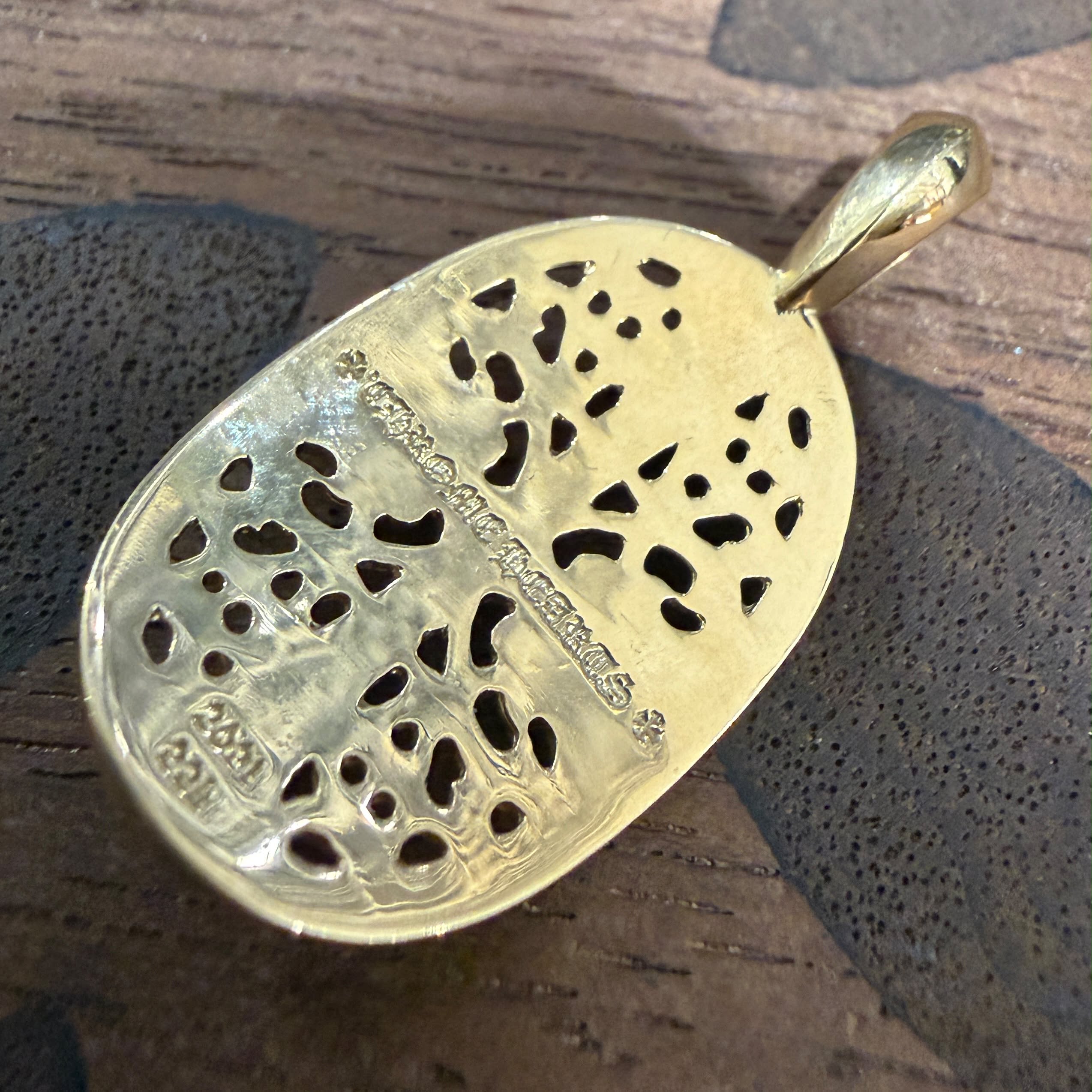 CHROME HEARTS 22K Classic Oval Cross Pendent Top Pave Diamond クロムハーツ 22K クラシック オーバルクロス ペンダントトップ パヴェダイヤモンド