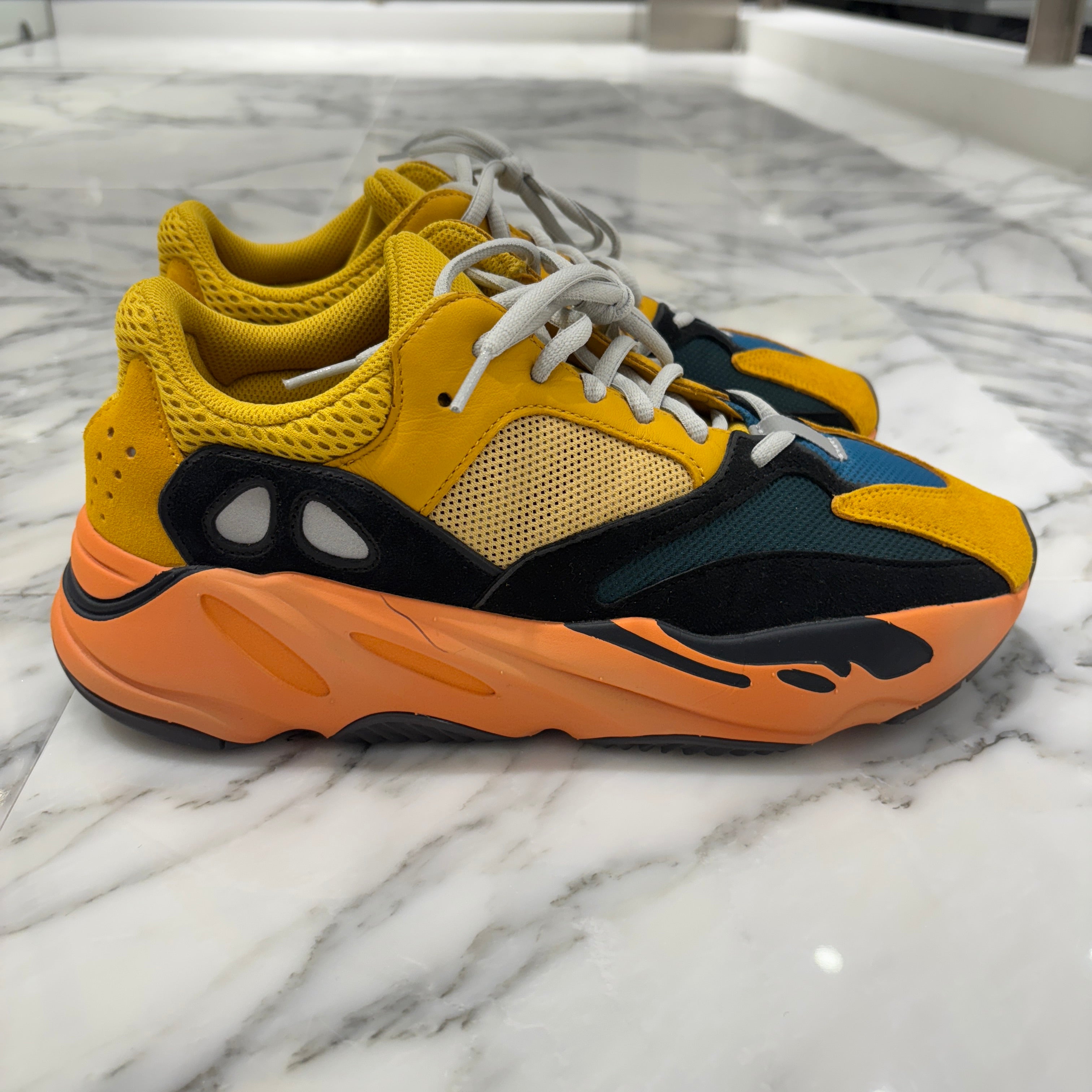 adidas × Kanye West 2023AW YEEZY BOOST 700 V3 'SUN' Sneaker G54850 Size US10(28cm) アディダス×カニエ・ウェスト イージーブーストV3 ’’サン’’ スニーカー サイズ US10(28cm)