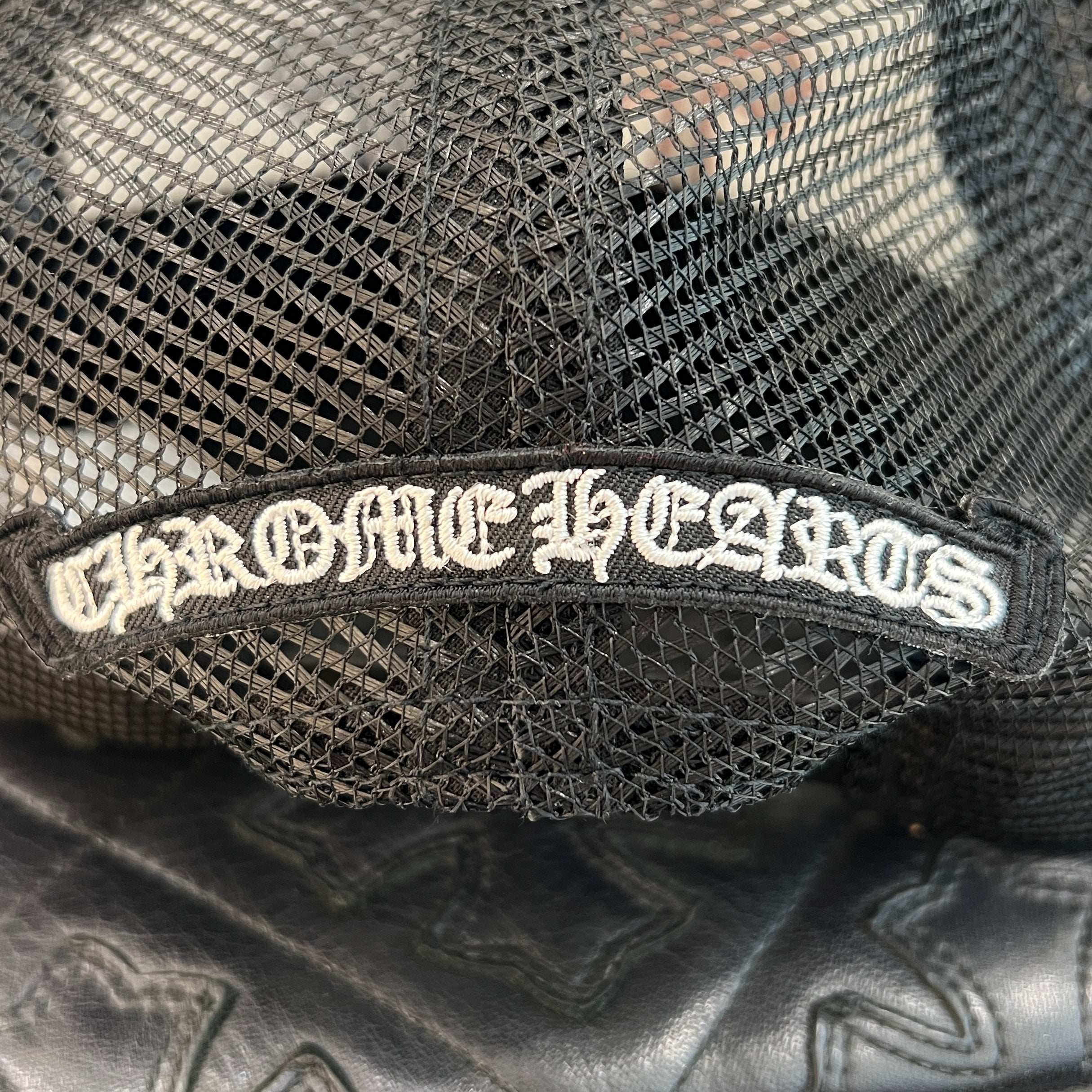 CHROME HEARTS Tricolor Triple Cross Patch Trucker Cap ONE