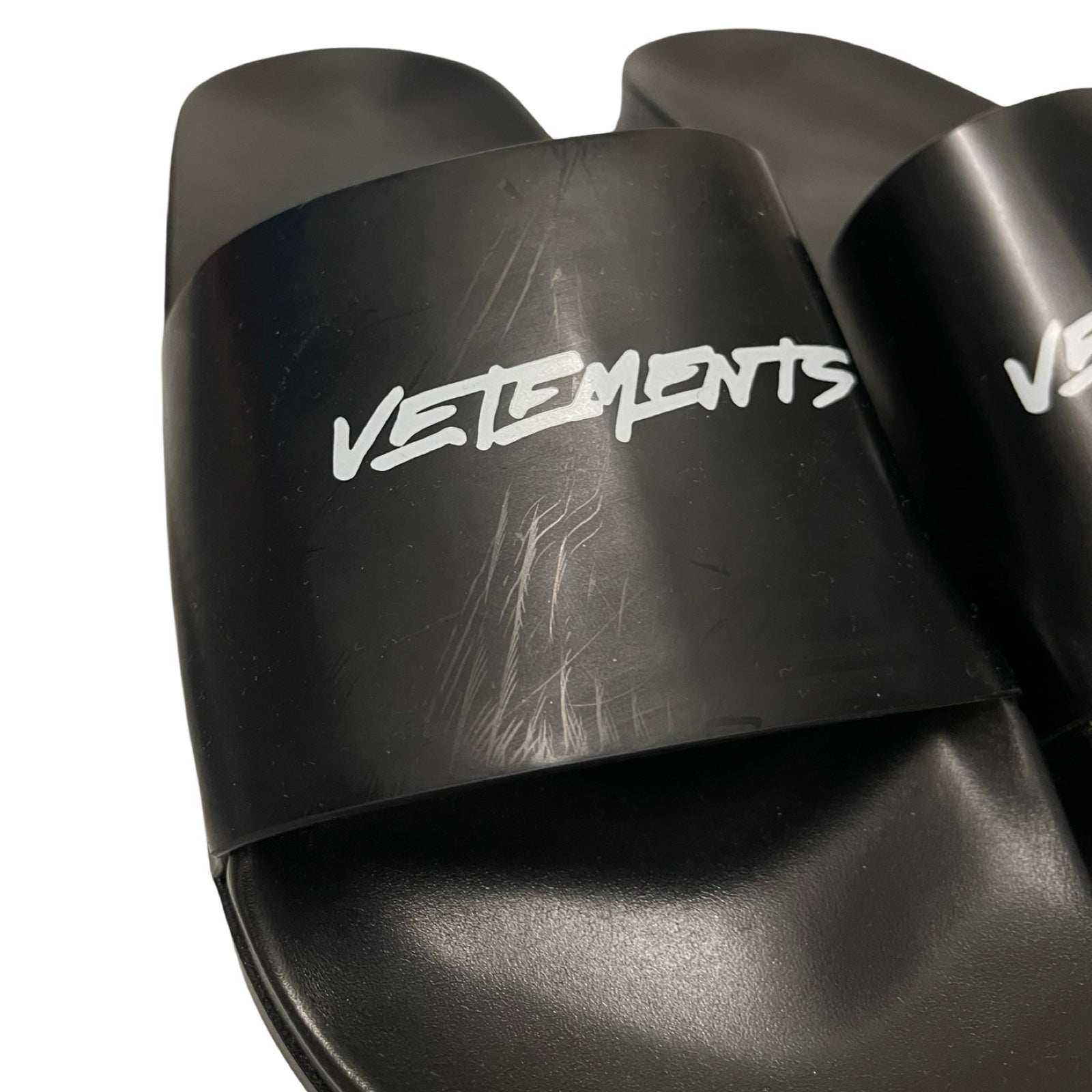 VETEMENTS 2022SS Logo Leather Slides UE52FL500B Size 41