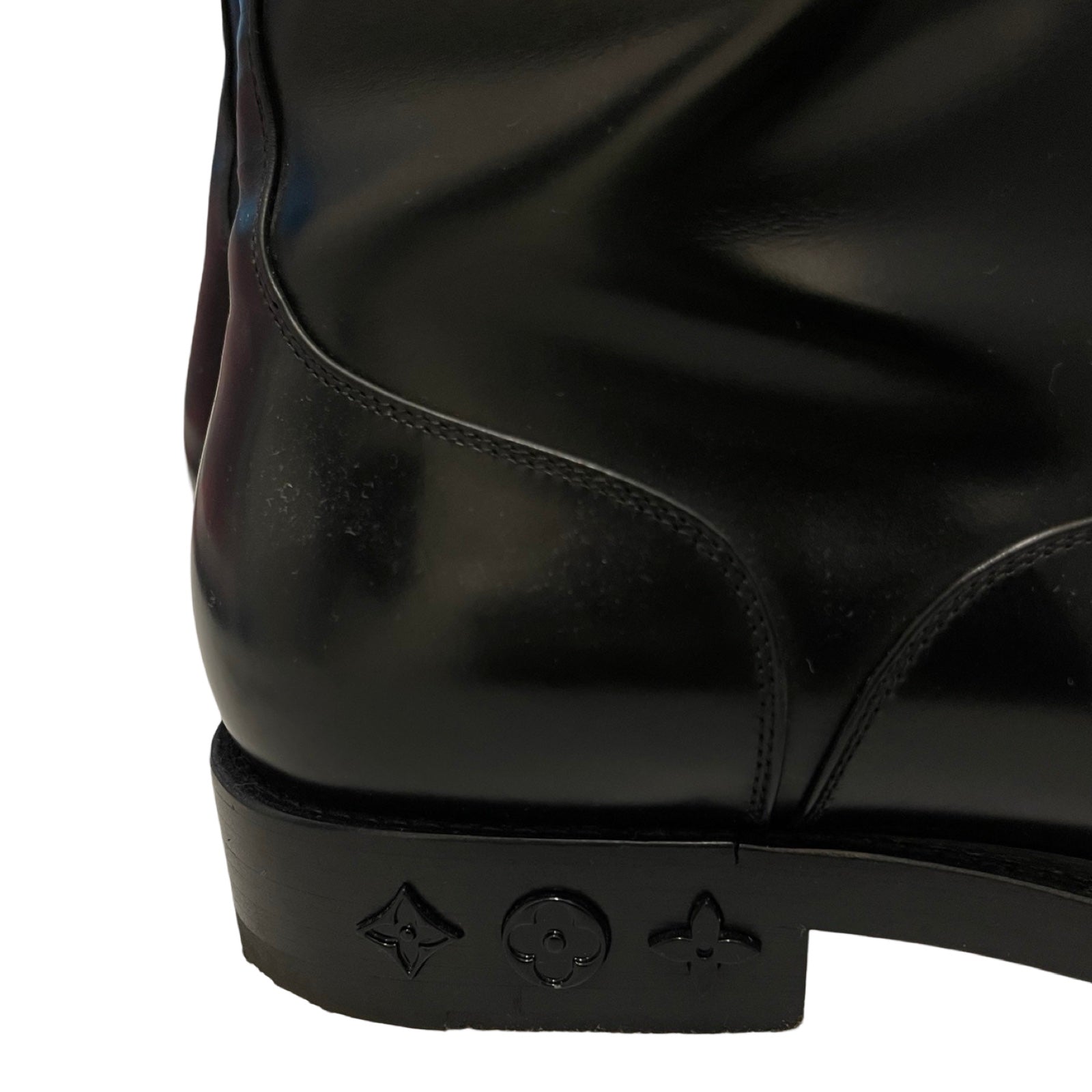 LOUIS VUITTON 8 Hole Straight Tip Lace Up Boots DI0250 Size 7 1/2