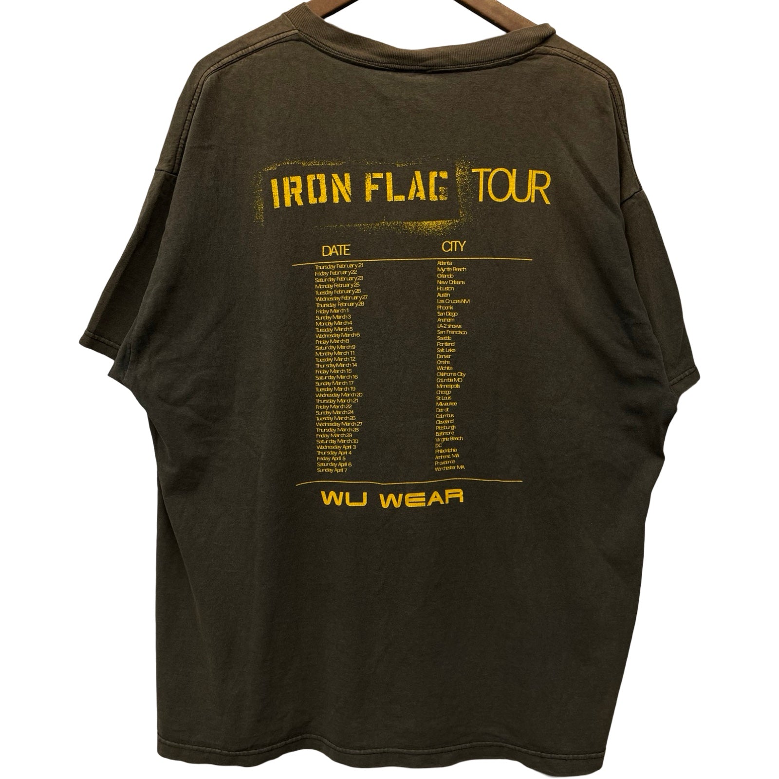 Vintage 00's Wu-Tang Clan "IRON FLAG TOUR 2001" S/S Tee Size XL