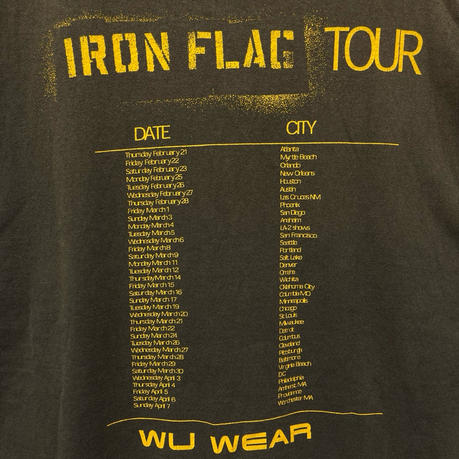 Vintage 00's Wu-Tang Clan "IRON FLAG TOUR 2001" S/S Tee Size XL