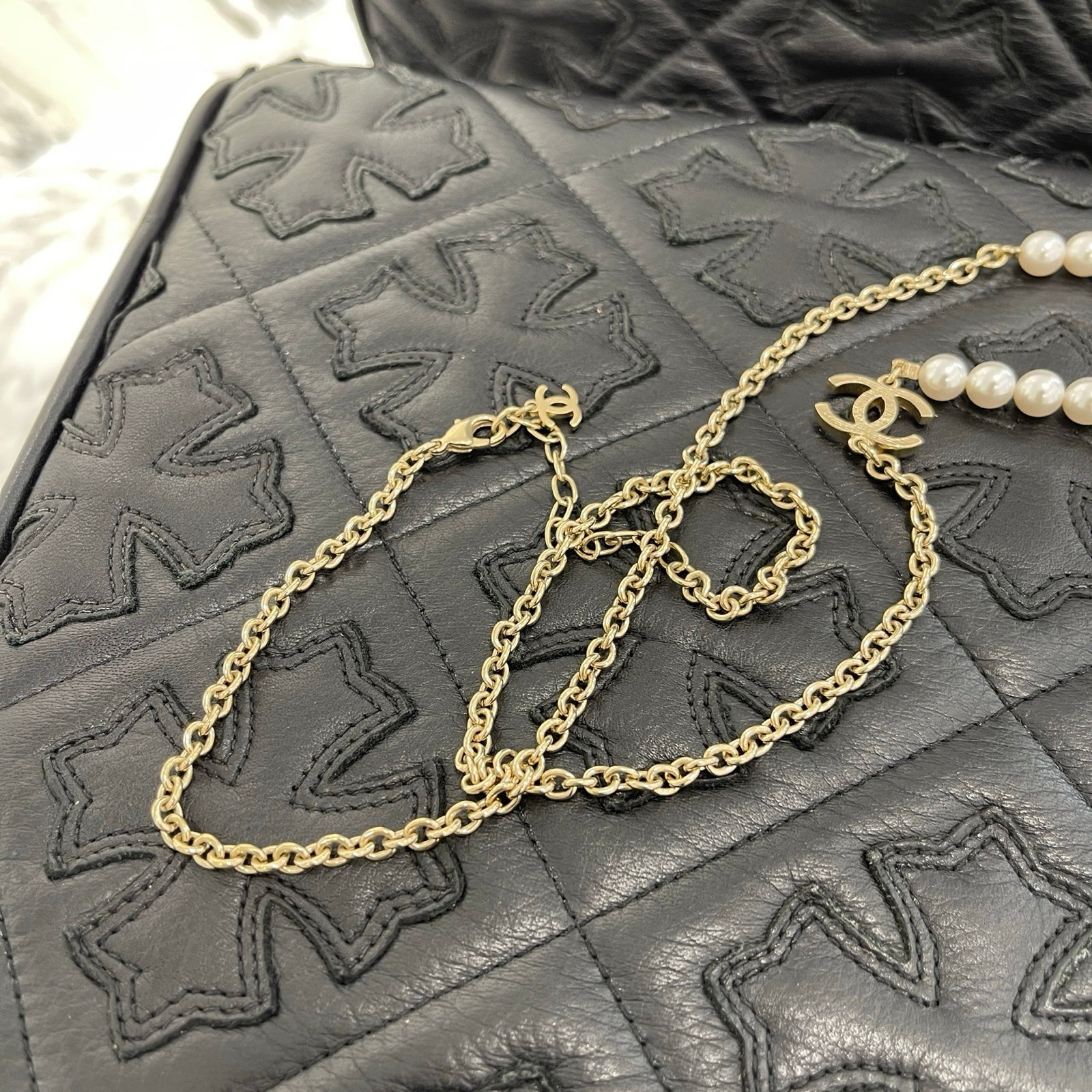CHANEL 2023SS No.5 Coco Mark Pearl Chain Necklace シャネル No.5 ココマーク パール装飾 チェーンネックレス