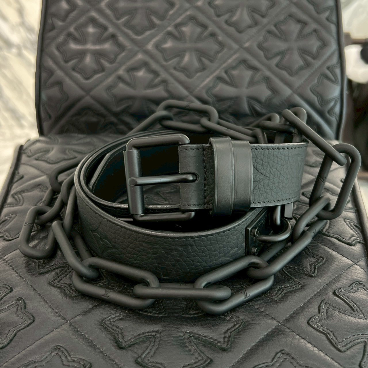 LOUIS VUITTON Sun Tulle Signature Chain Belt MP058 Size 90/36 ルイヴィトン サンチュール シグネチャー チェーンベルト サイズ90/36