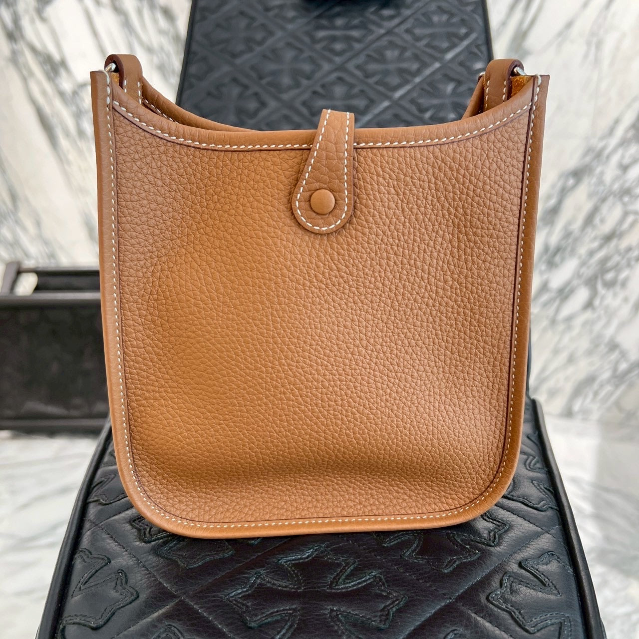 HERMES Evelyn Amazon TPM "Gold" K刻印 エルメス エブリン アマゾン TPM "ゴールド" レザーショルダーバッグ K刻印