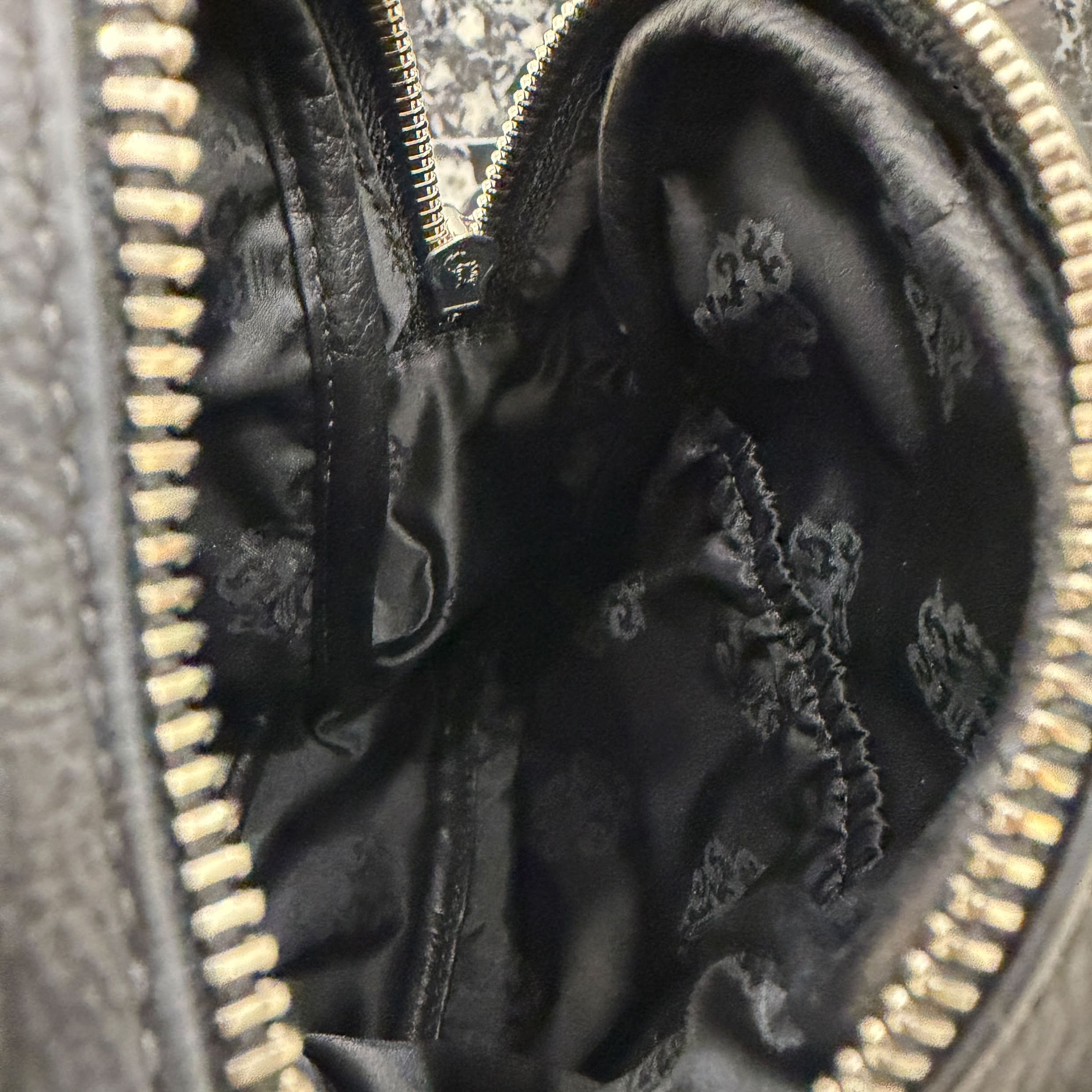 CHROME HEARTS TAKAMINI 3 Cemetery Cross Patch Shoulder Bag クロムハーツ タカミニ 3セメタリークロスパッチ ショルダーバッグ