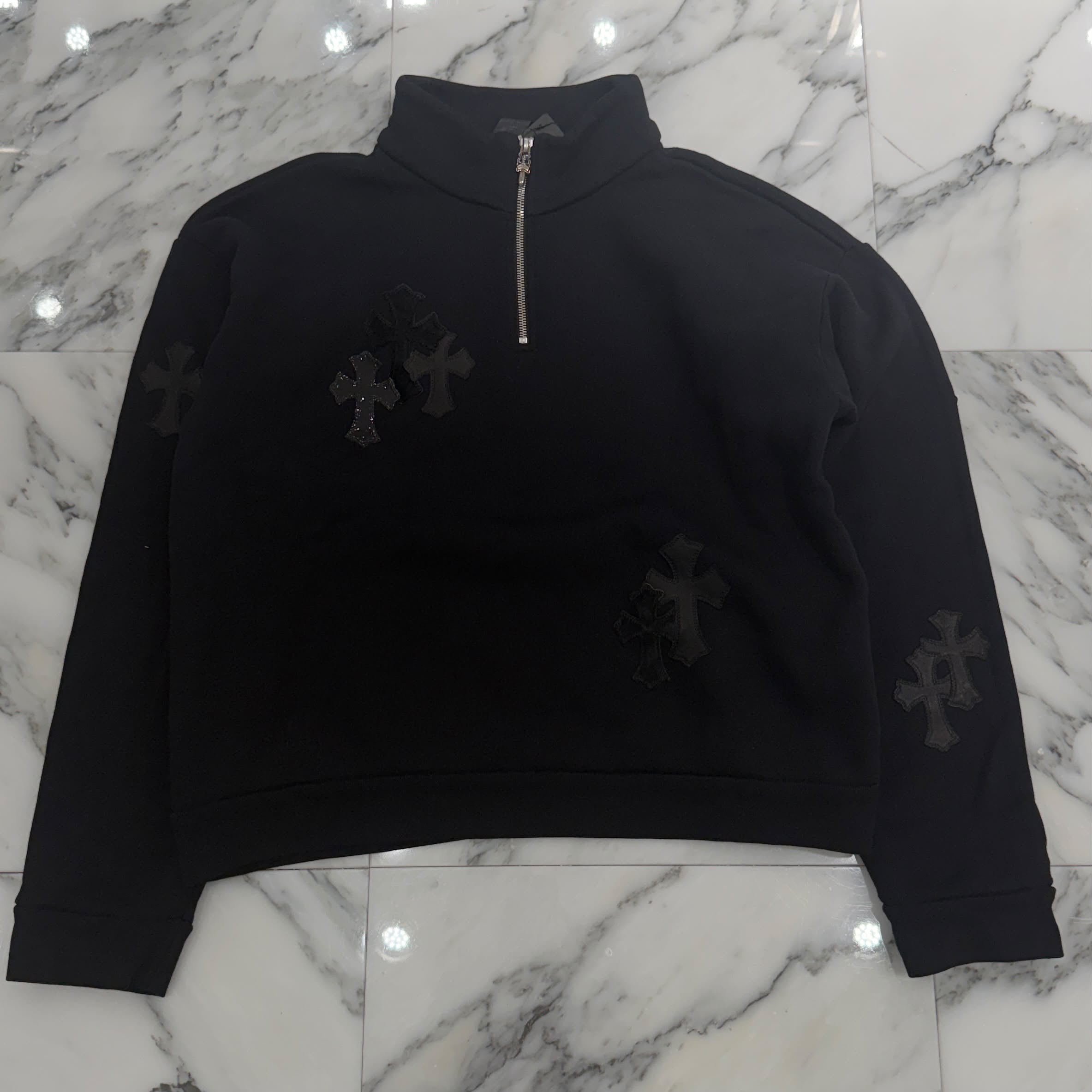 CHROME HEARTS Y NOT Multi Leather Cross Patch Half Zip Sweatshirt Size M クロムハーツ ワイノット マルチレザークロスパッチ ハーフジップ スウェットシャツ サイズM