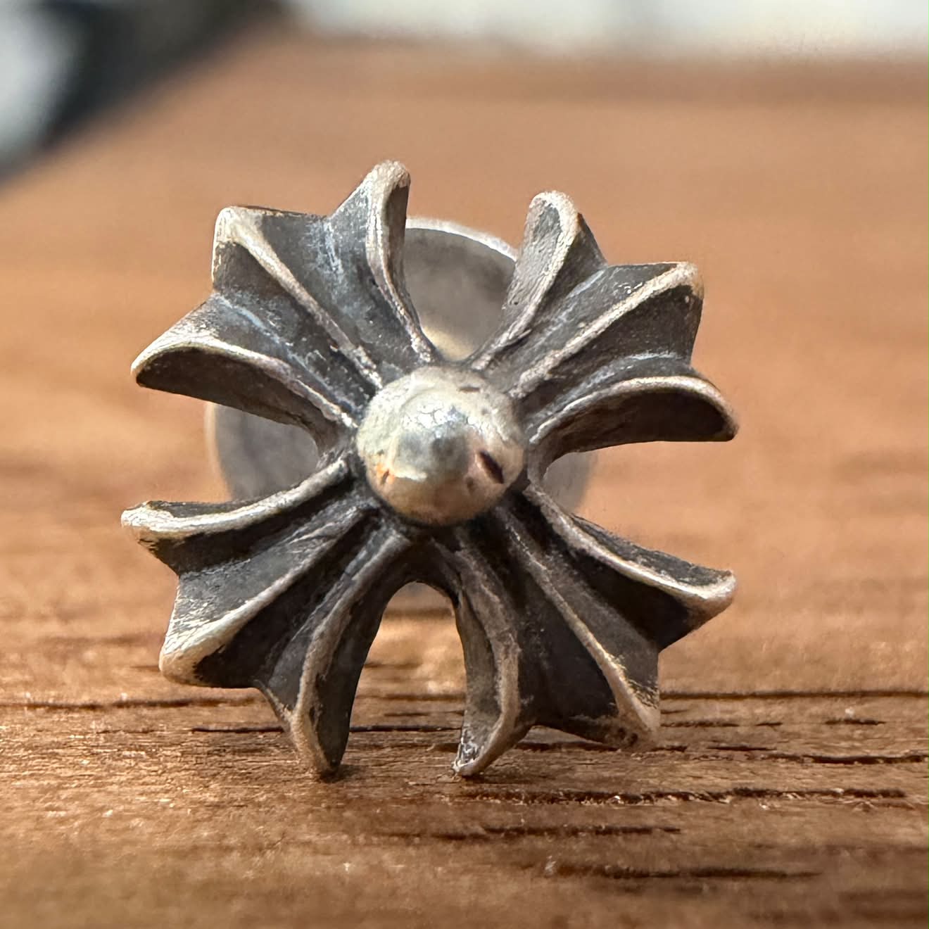 CHROME HEARTS CH Plus Cross Stud Earring クロムハーツ CHプラス クロス スタッズ イヤリング ピアス