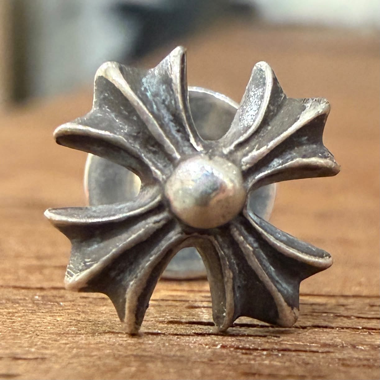 CHROME HEARTS CH Plus Cross Stud Earring クロムハーツ CHプラス クロス スタッズ イヤリング ピアス