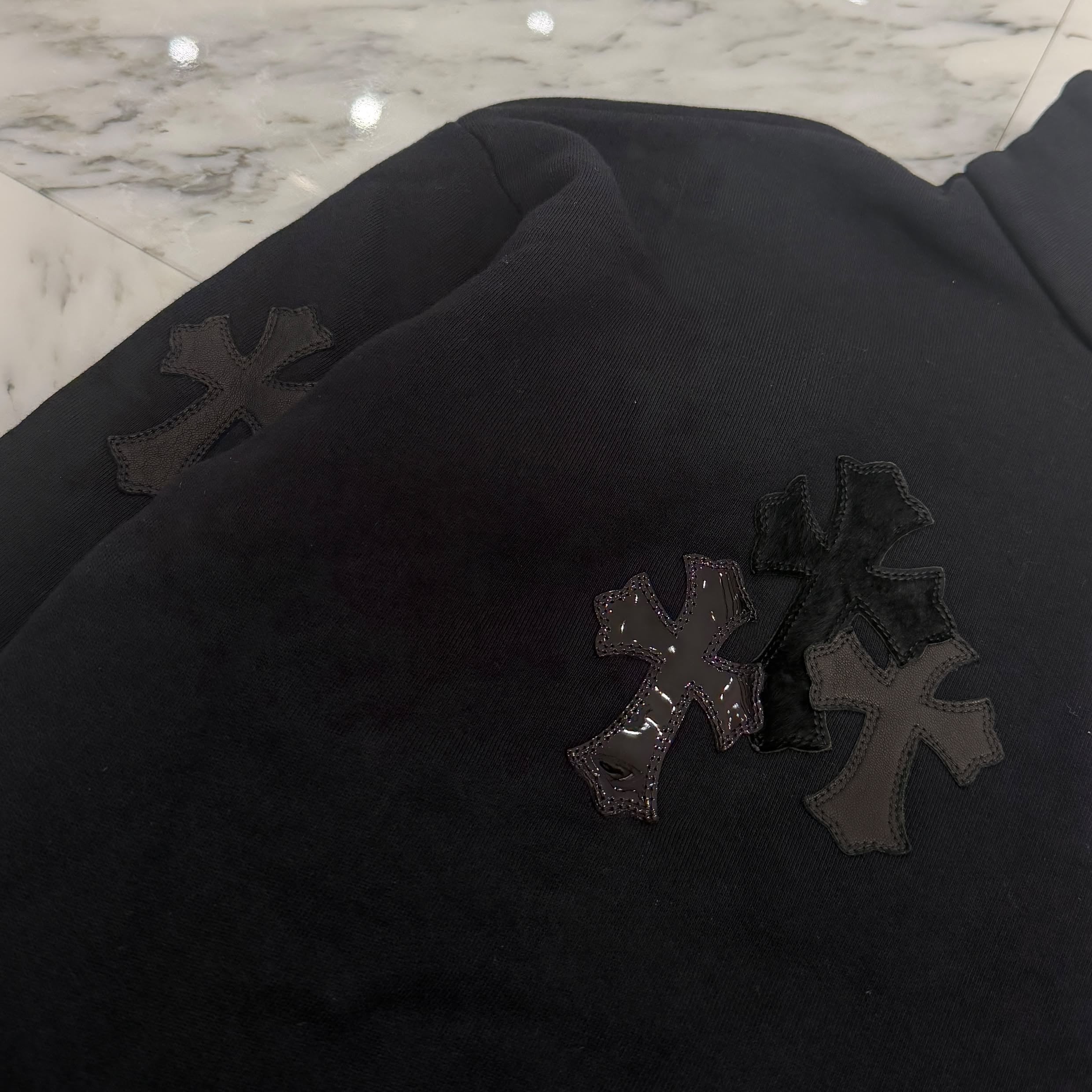 CHROME HEARTS Y NOT Multi Leather Cross Patch Half Zip Sweatshirt Size M クロムハーツ ワイノット マルチレザークロスパッチ ハーフジップ スウェットシャツ サイズM