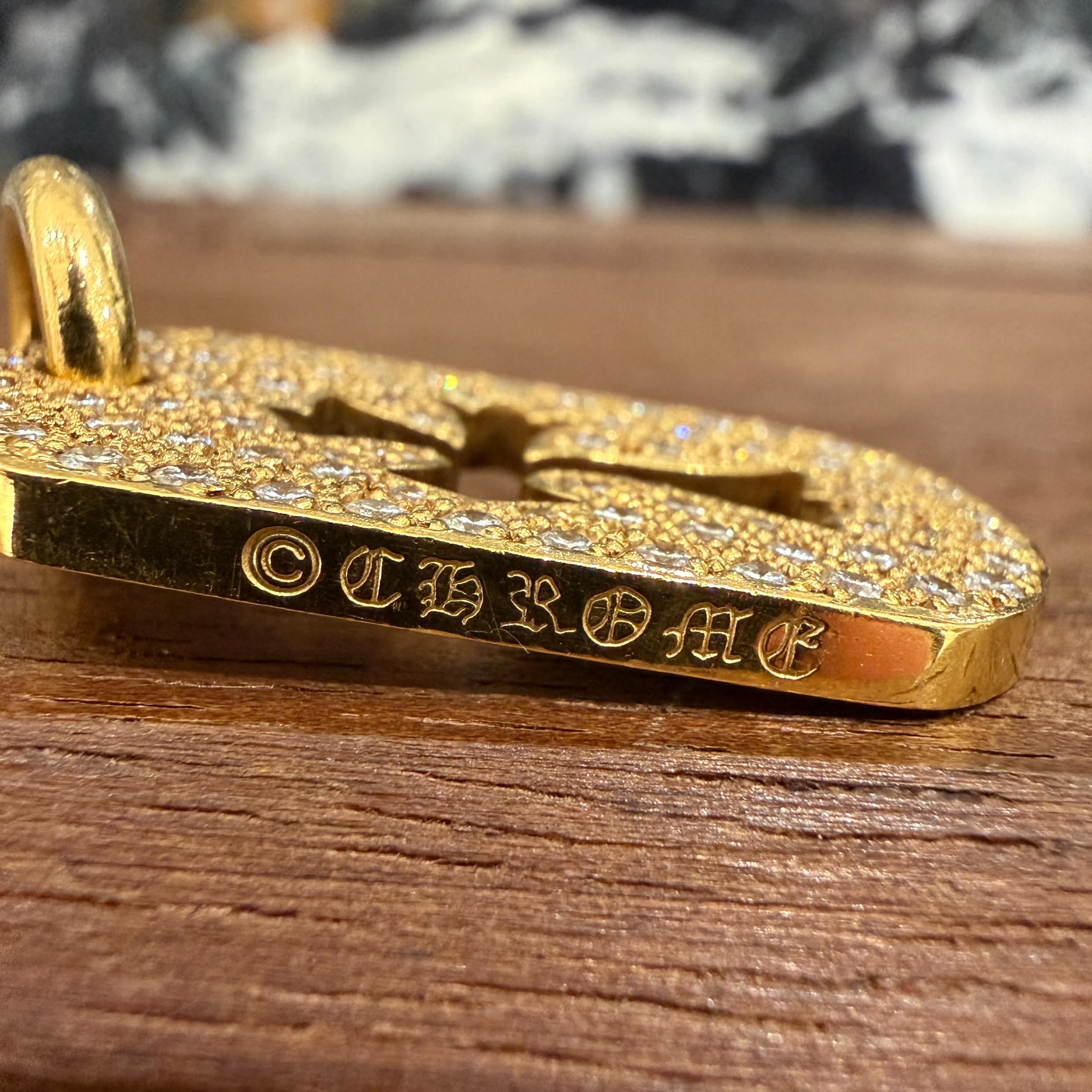CHROME HEARTS 22K Small Cut Out Cross Dock Tag Pendant Charm Pave Diamond クロムハーツ 22K スモール カットアウトクロス ドッグタグ ペンダントチャーム パヴェダイヤモンド