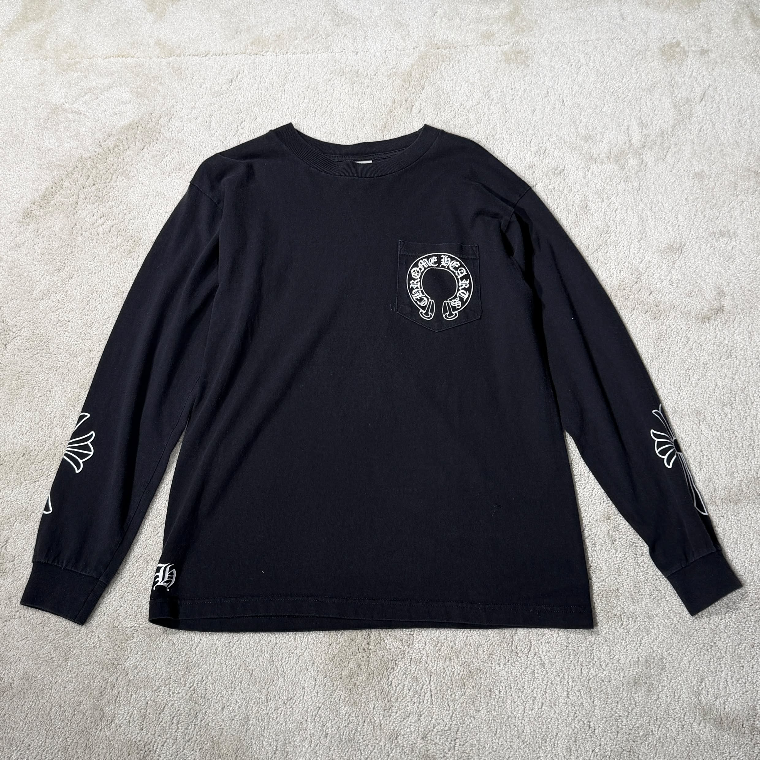 CHROME HEARTS Back Scroll Arm CH Cross Long Sleeve Tee Size M クロムハーツ バックスクロール アームCHクロス ロングスリーブＴシャツ サイズM
