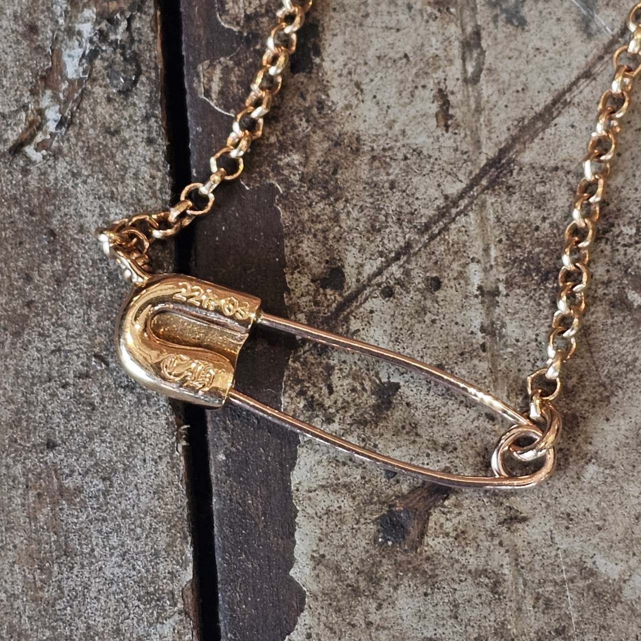 CHROME HEARTS 22K Safety Pin 1 Emerald Roll Chain Necklace Size 16