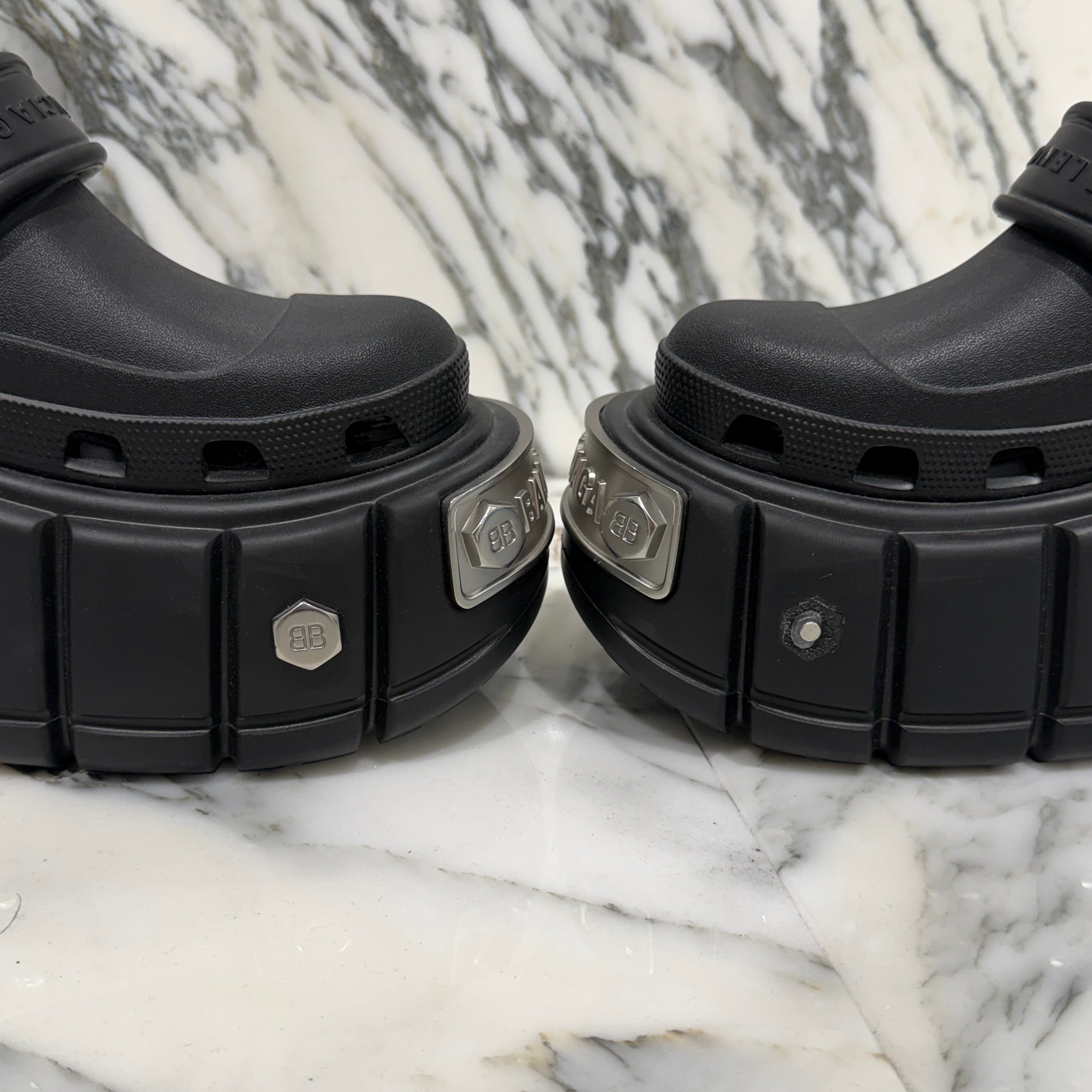 BALENCIAGA × Crocs 2022SS Hard Crocs Sandals 687398 Size 35 (23.0