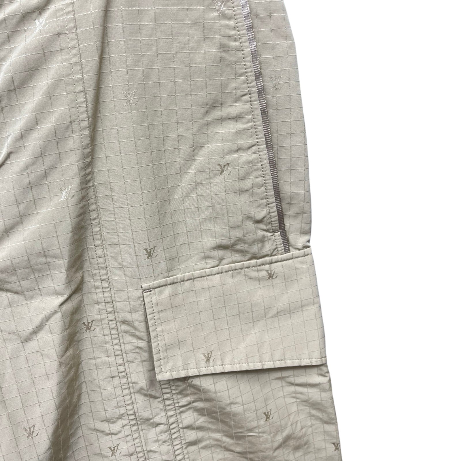 LOUIS VUITTON 2023AW Ripstop Cargo Shorts 1ABJIG Size 48