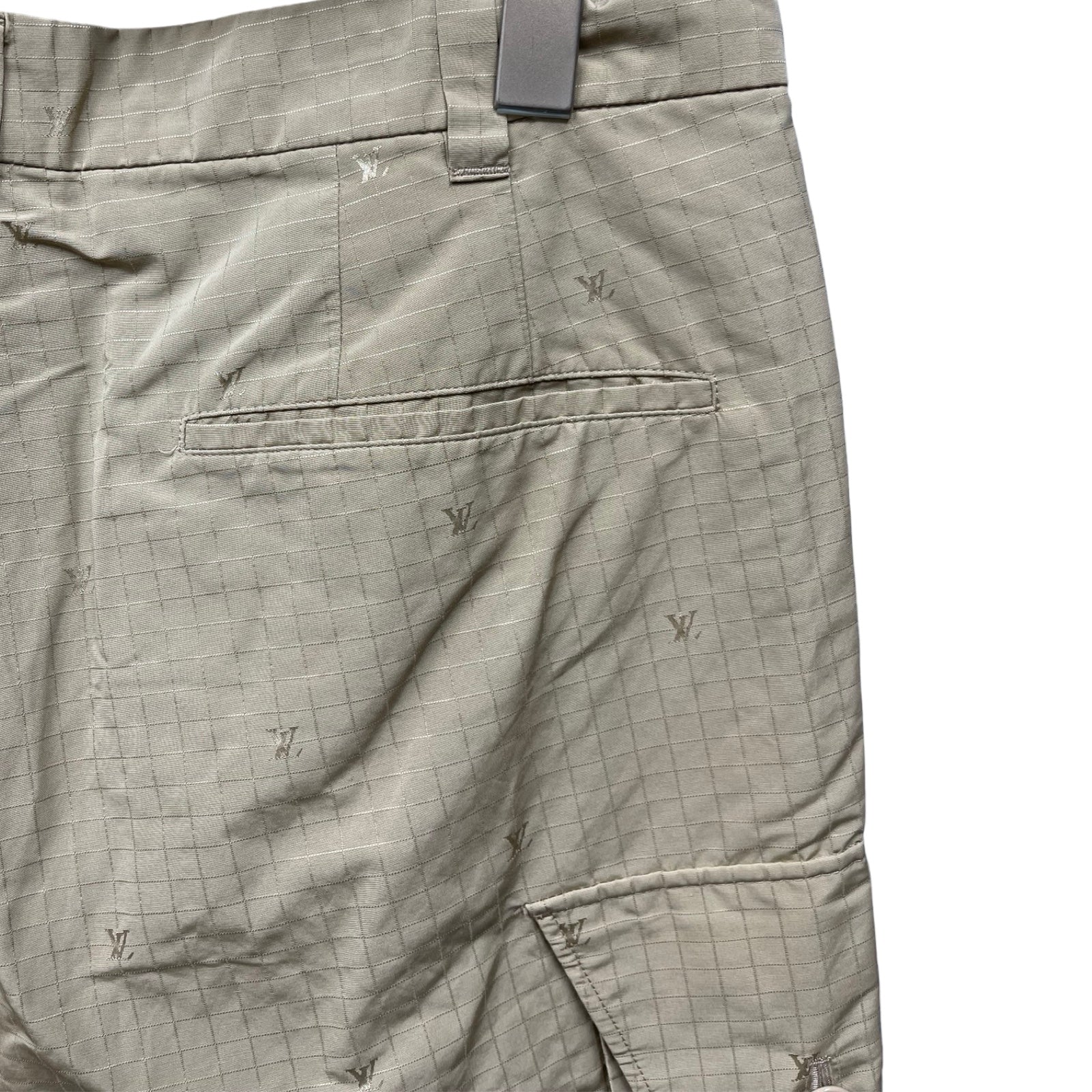 LOUIS VUITTON 2023AW Ripstop Cargo Shorts 1ABJIG Size 48