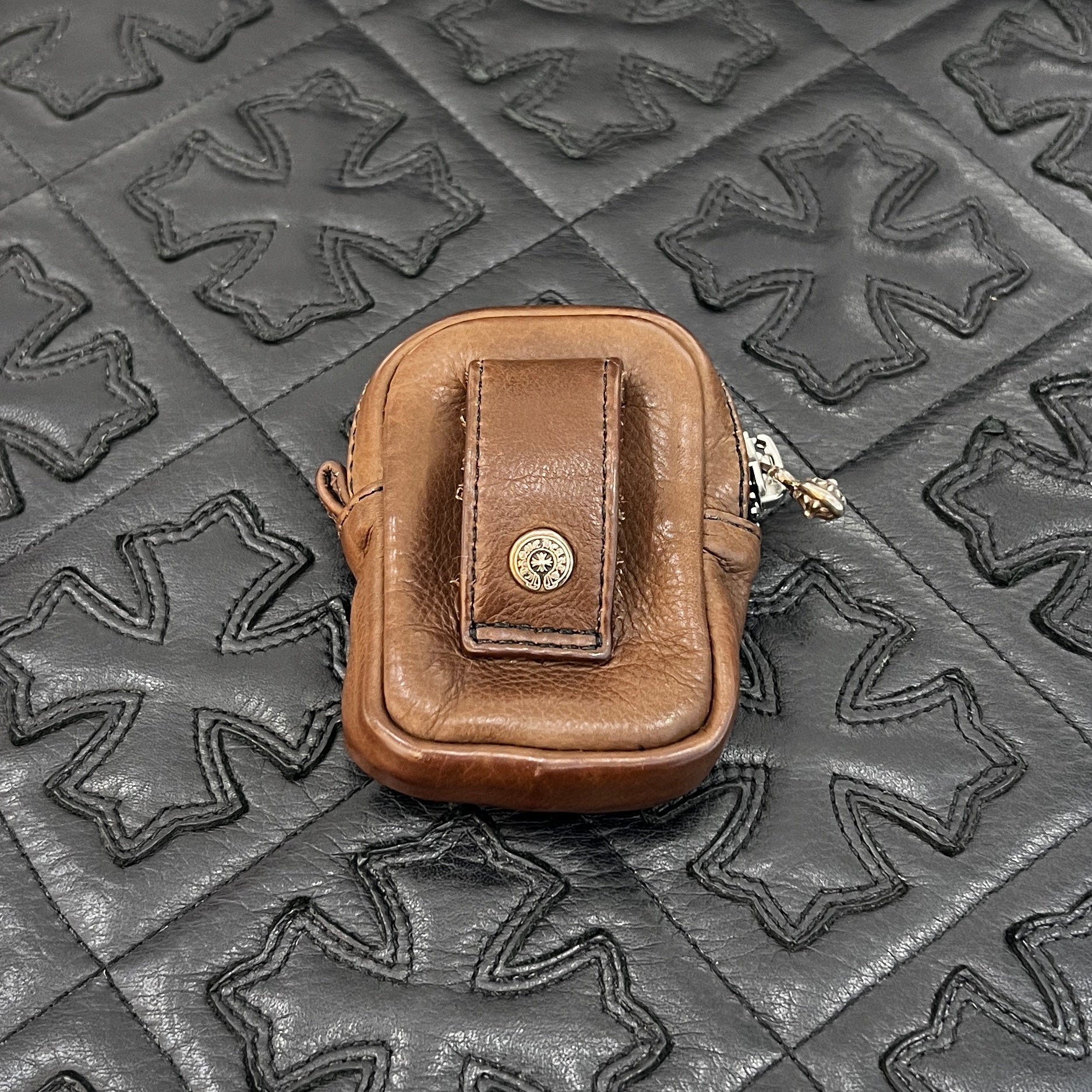 CHROME HEARTS Cross Leather Patch Wrist Bag クロムハーツ クロスレザーパッチ リストバンドバッグ