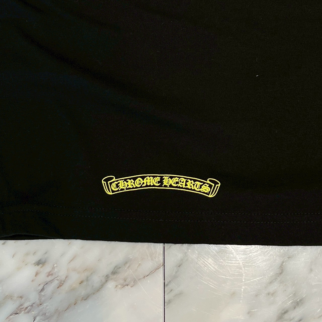 CHROME HEARTS Old English Neck Logo Neon Yellow Tee Size XXL クロムハーツ オールドイングリッシュ ネックロゴ ネオンイエロー Tシャツ サイズXXL