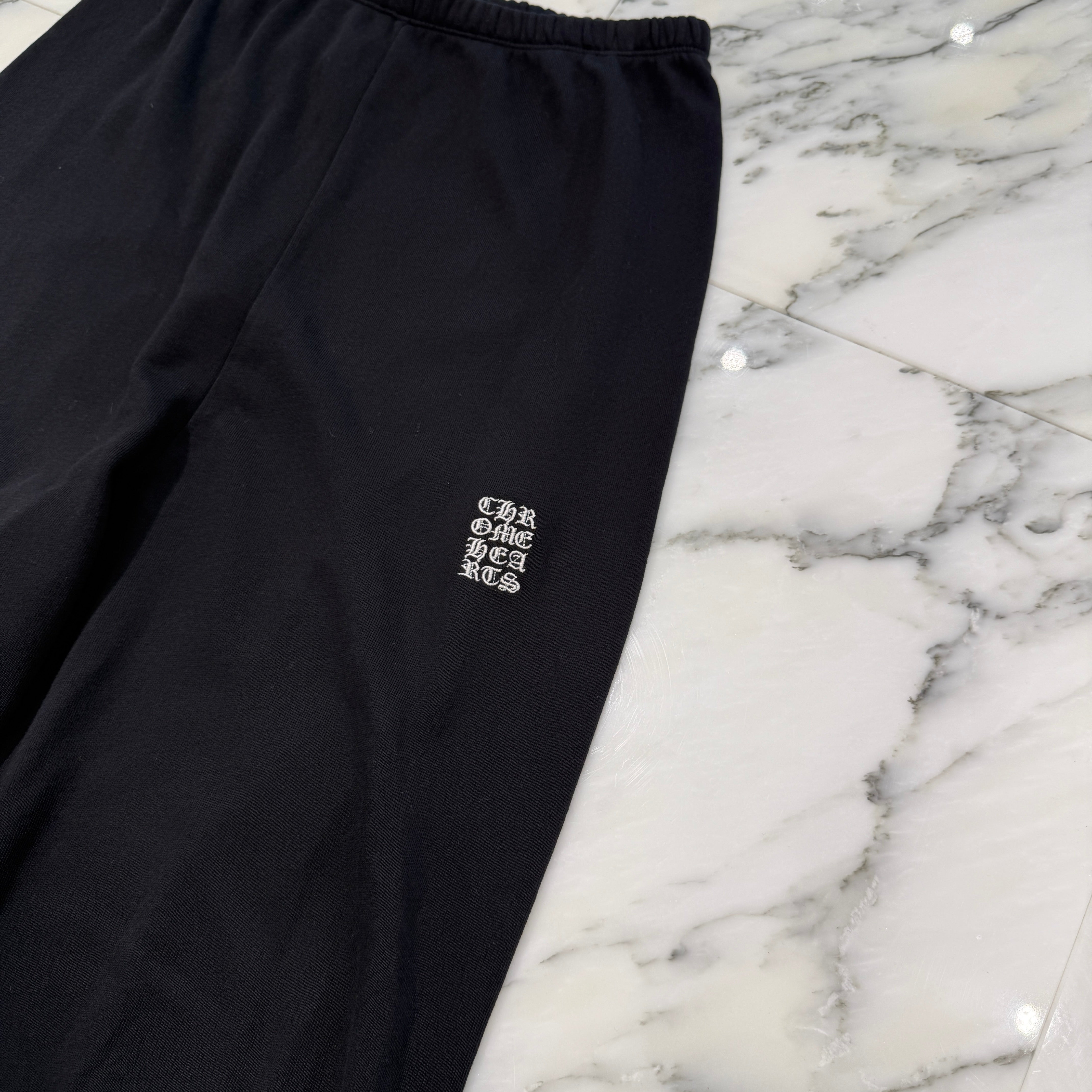 CHROME HEARTS Y NOT Vertical Logo Embroidery Oversized Sweat Pants Size XS クロムハーツ ワイノット ヴァーティカルロゴ刺繍 オーバーサイズ スウェットパンツ サイズXS