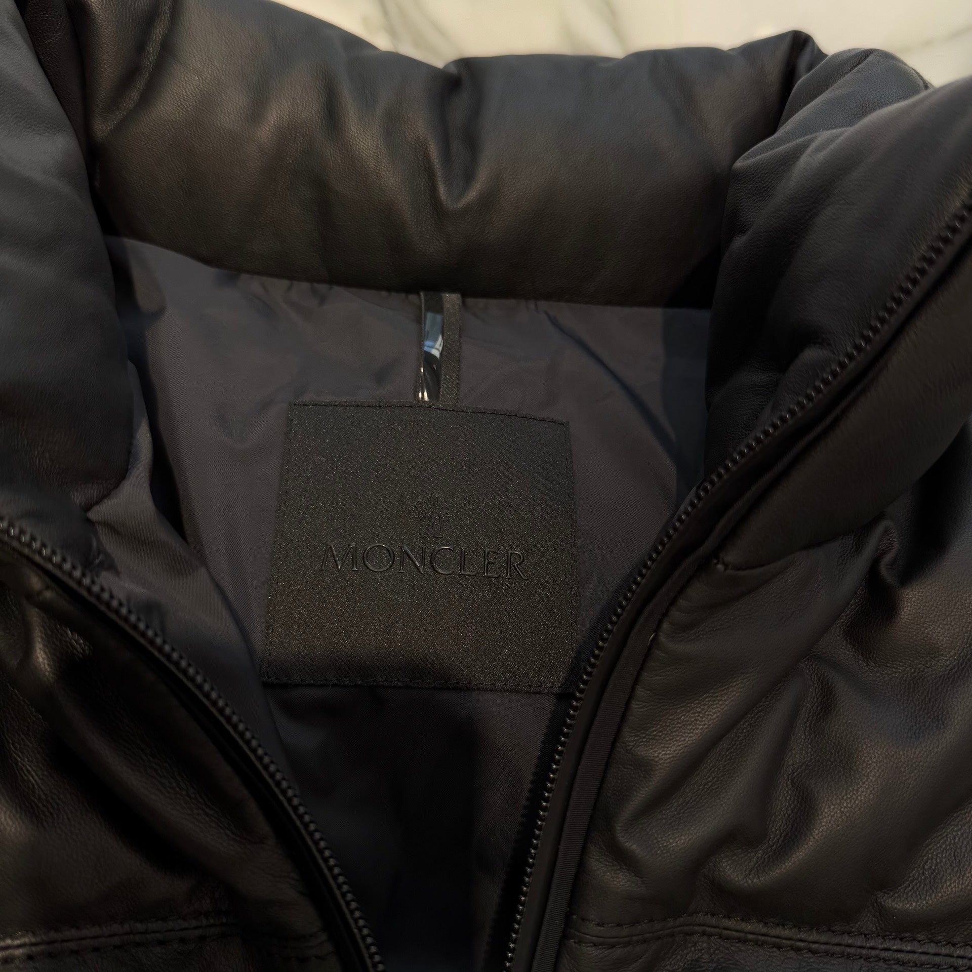 MONCLER LIGONT GIUBBOTTO Nappa Leather Down Jacket J20911A00124 59839 Size 3 モンクレール リゴント ナッパレザーダウンジャケット サイズ 3