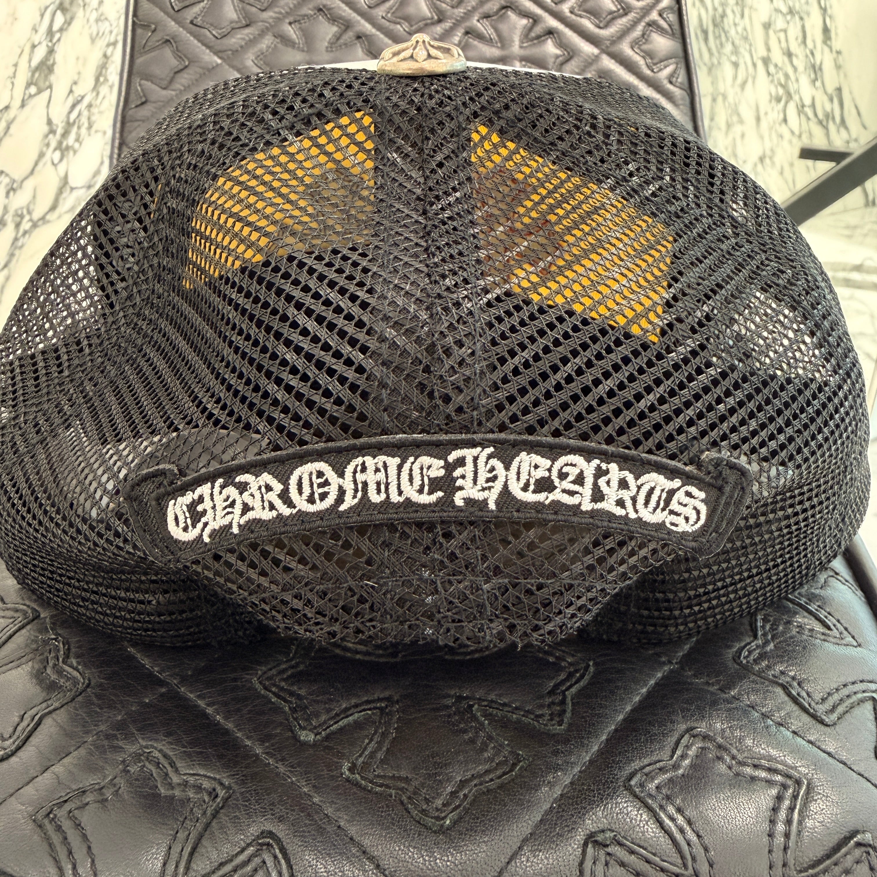 CHROME HEARTS Tricolor Triple Cross Patch Trucker Cap ONE SIZE (51-61) クロムハーツ トリコロール トリプルクロスパッチ トラッカーキャップ ONE SIZE (51-61)