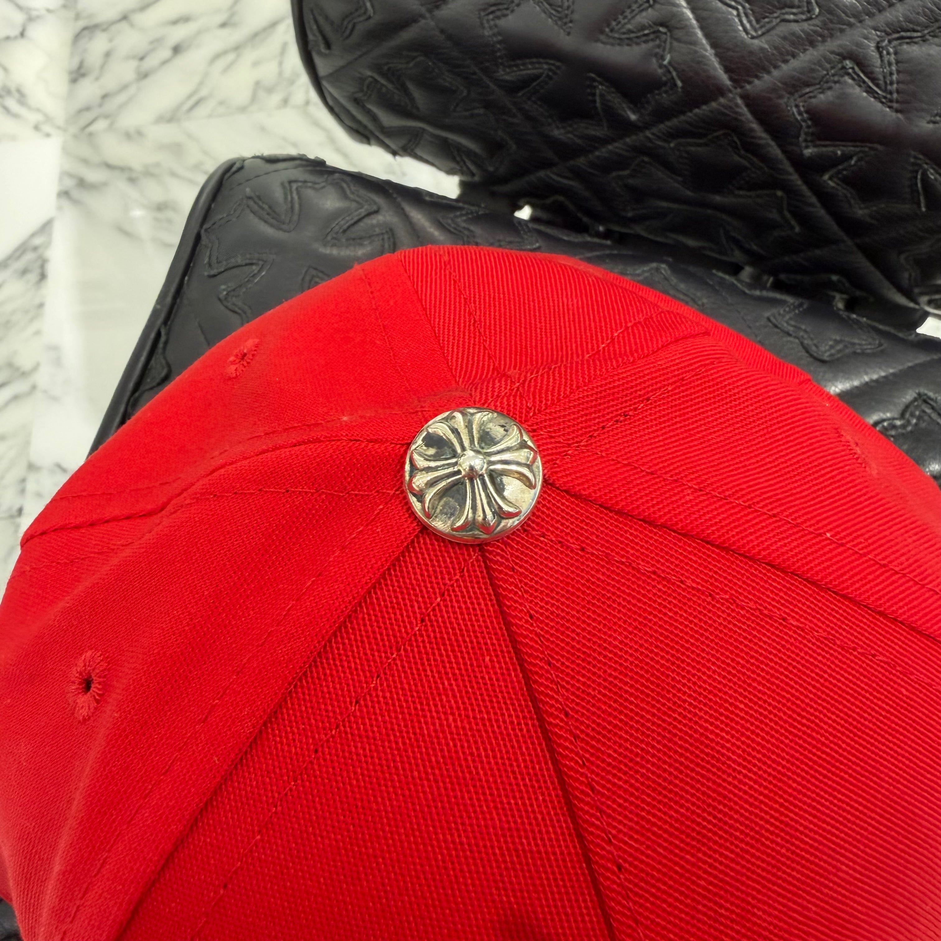 CHROME HEARTS LA Exclusive Limited CH Logo Embroidery Trucker Cap Size ONE SIZE (49-59) クロムハーツ LAエクスクルーシブリミテッド CHロゴ刺繍 トラッカーキャップ サイズONE SIZE (49-59)